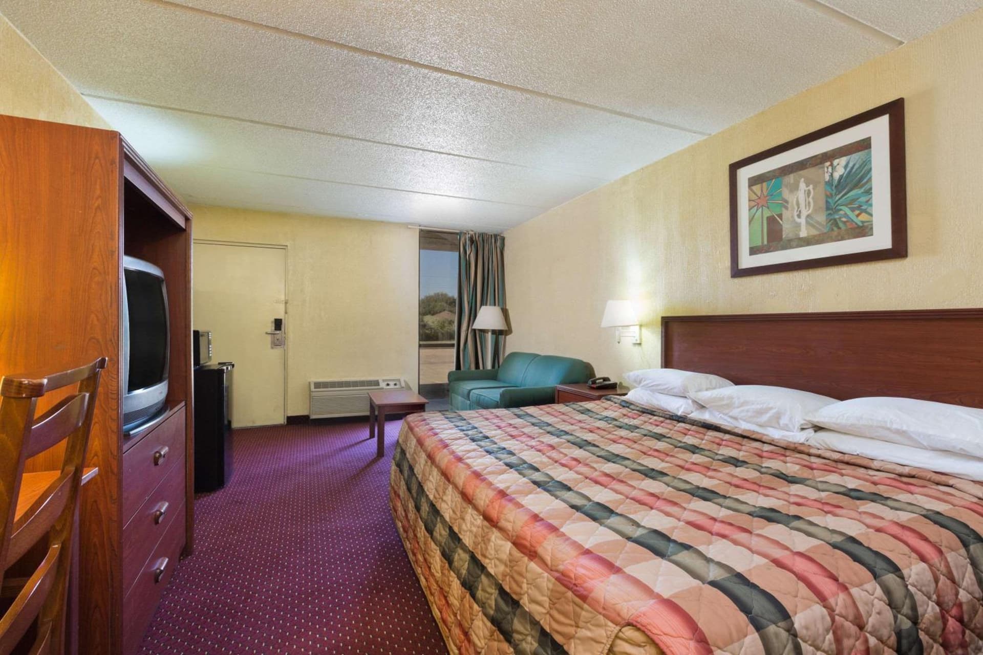 Knights Inn Brenham property views in Brenham, TX — gallery photo 3