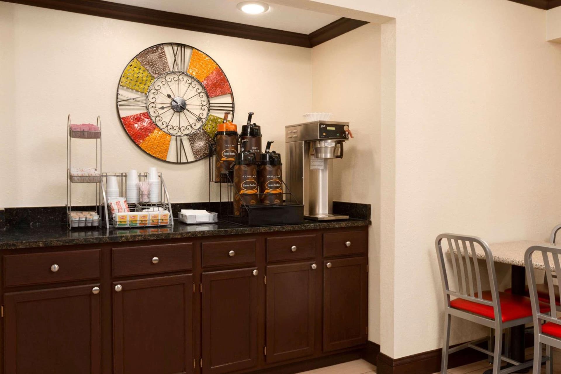 Super 8 by Wyndham Woodward interior in Woodward, OK — gallery photo 2