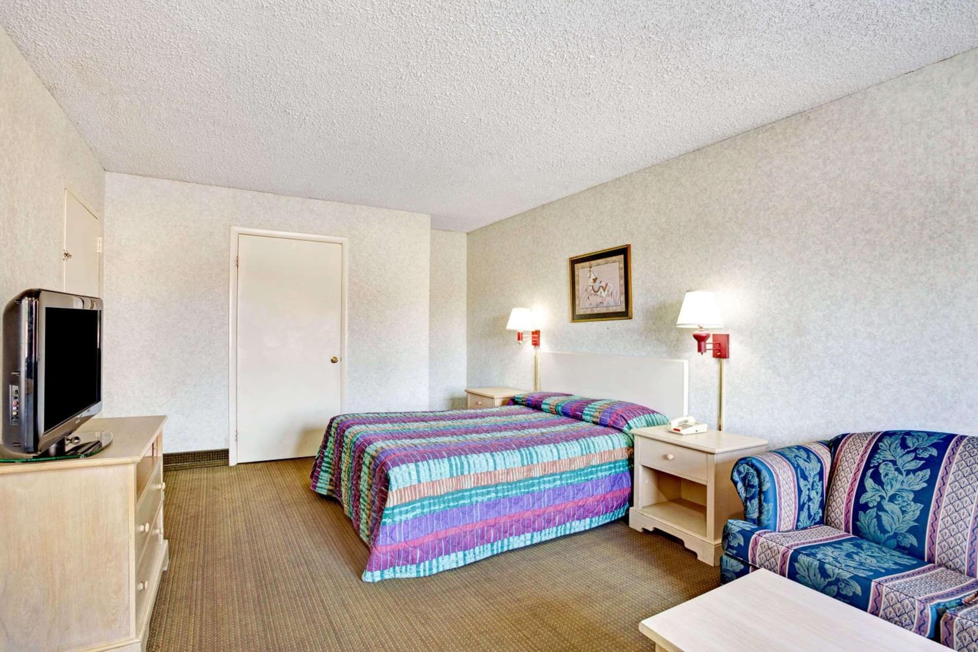 Super 8 by Wyndham Fredericksburg gallery photo in Fredericksburg, VA — image 12