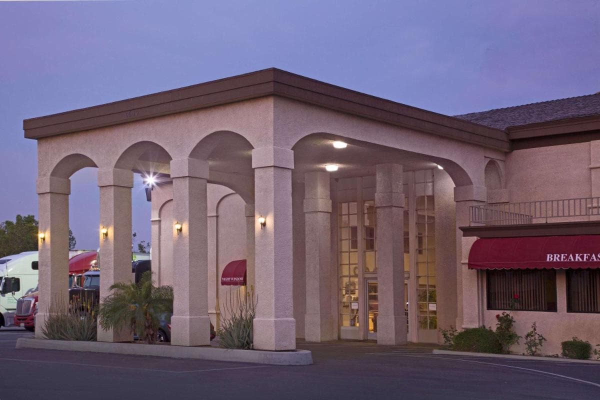 Knights Inn Pico Rivera featured exterior or lobby in Pico Rivera, CA — similar hotel