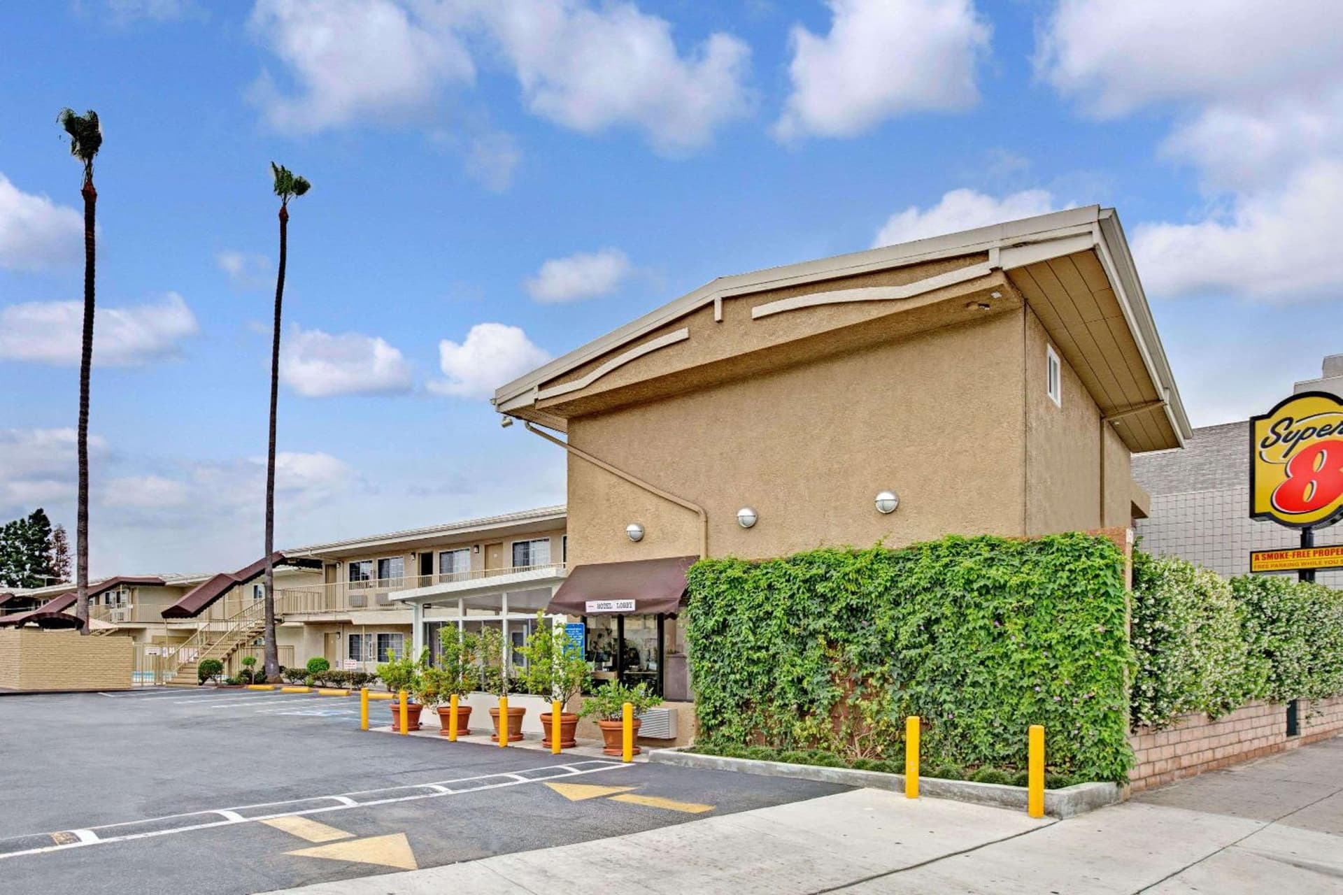 Super 8 by Wyndham Los Angeles-Culver City Area featured exterior or lobby in Los Angeles, CA — similar hotel