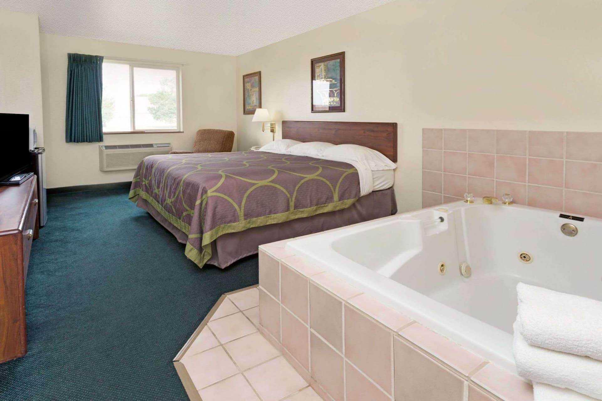 Super 8 by Wyndham Windsor interior in Windsor, CO — gallery photo 2