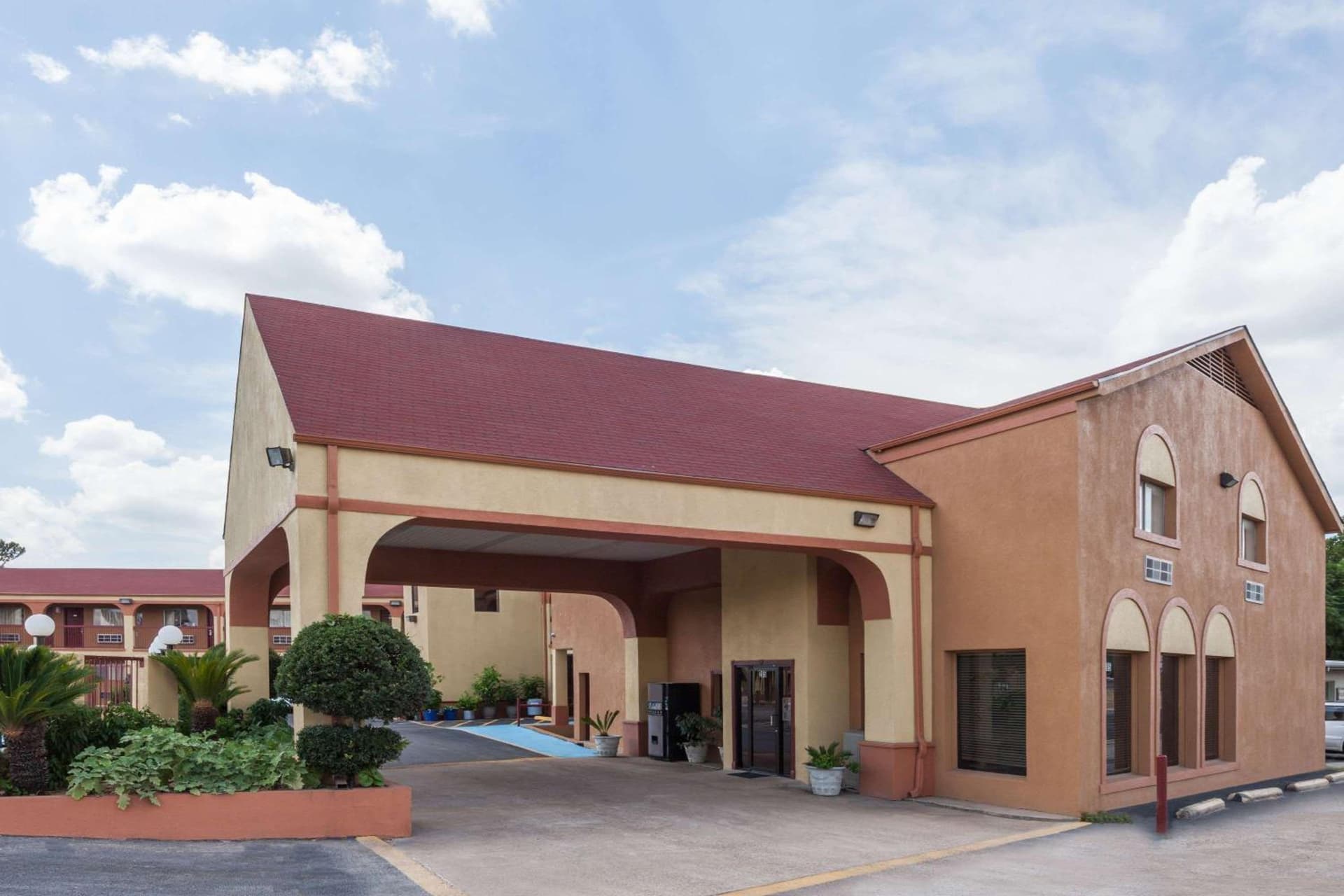 Super 8 by Wyndham Athens TX featured exterior or lobby in Athens, TX — similar hotel