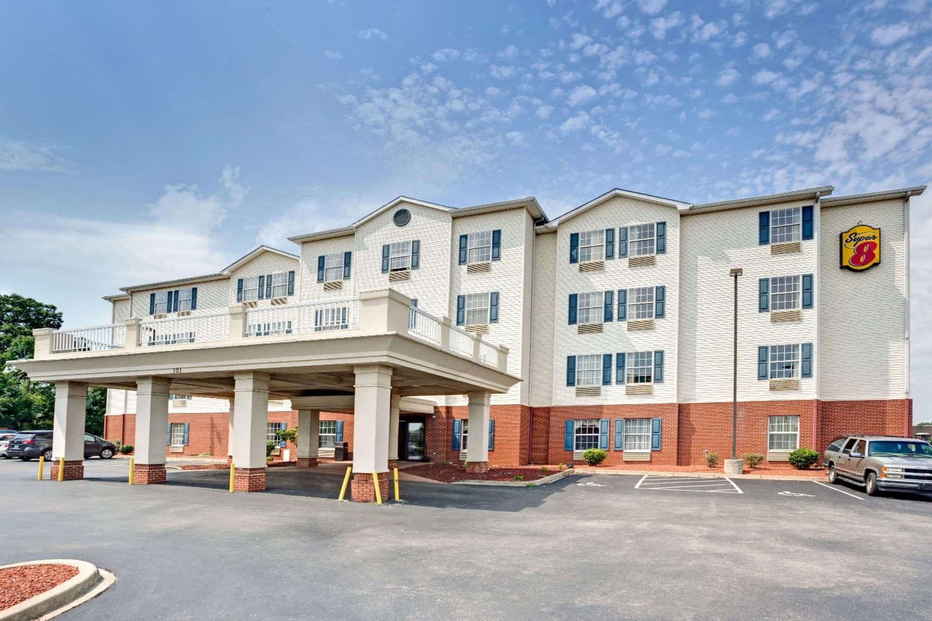 Super 8 by Wyndham Louisville/Expo Center featured exterior or lobby in Louisville, KY — similar hotel