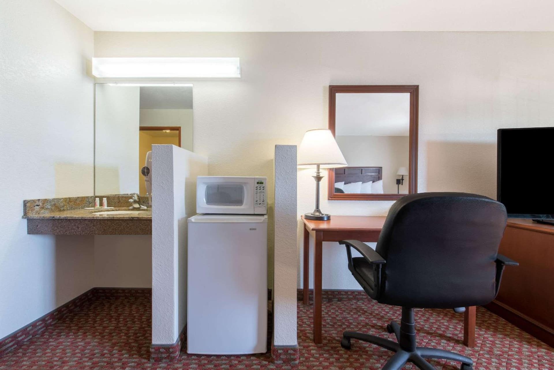 Super 8 by Wyndham Abilene South gallery photo in Abilene, TX — image 11