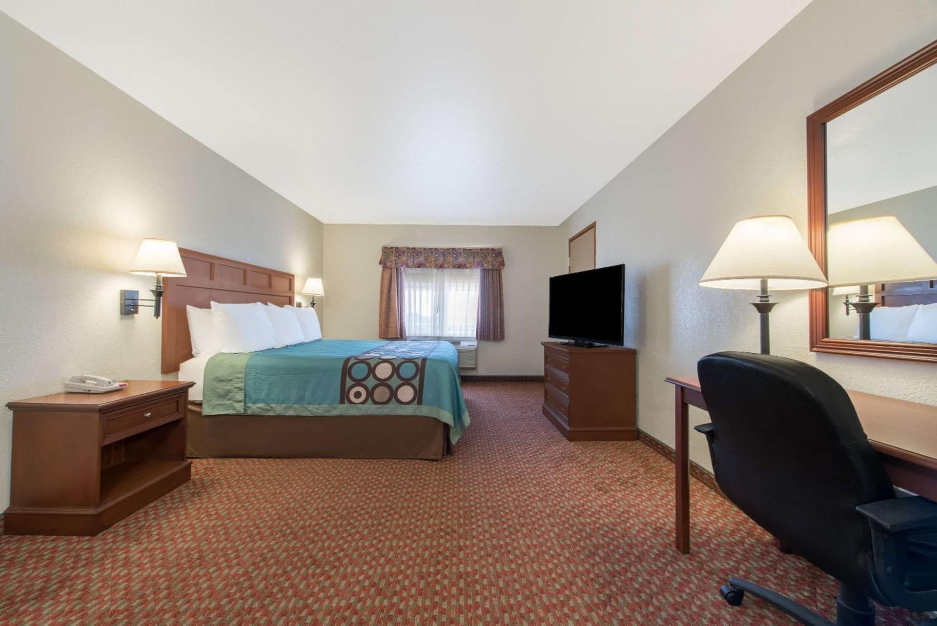 Super 8 by Wyndham Abilene South property views in Abilene, TX — gallery photo 3