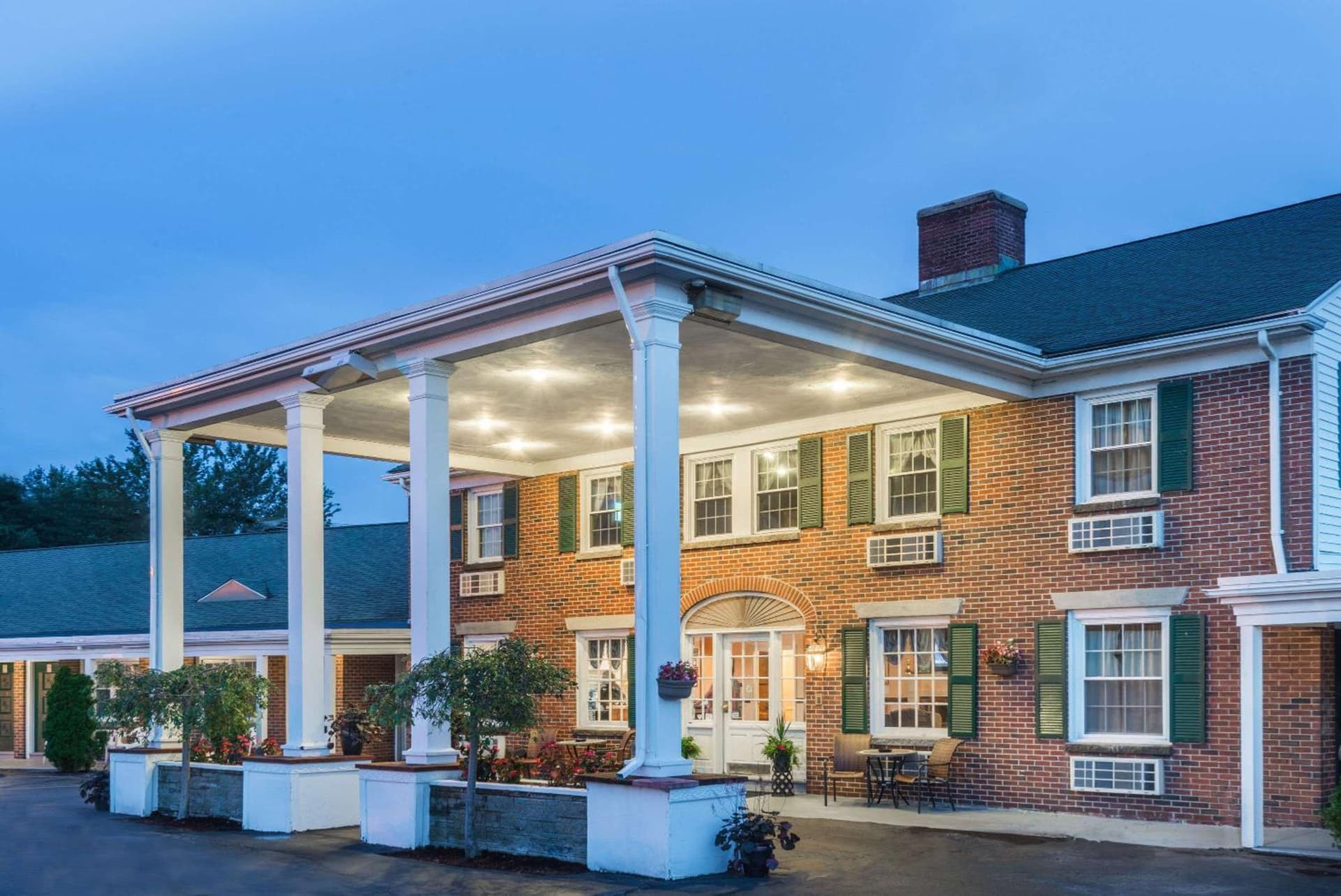 Colonial Inn Seekonk gallery photo in Seekonk, MA — image 33