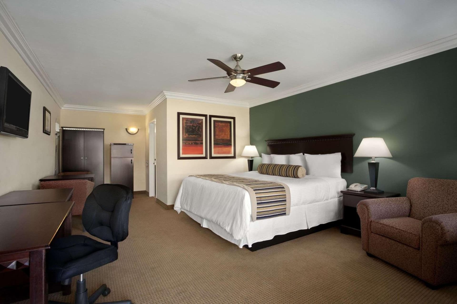 Quality Inn & Suites Santa Maria gallery photo in Santa Maria, CA — image 67