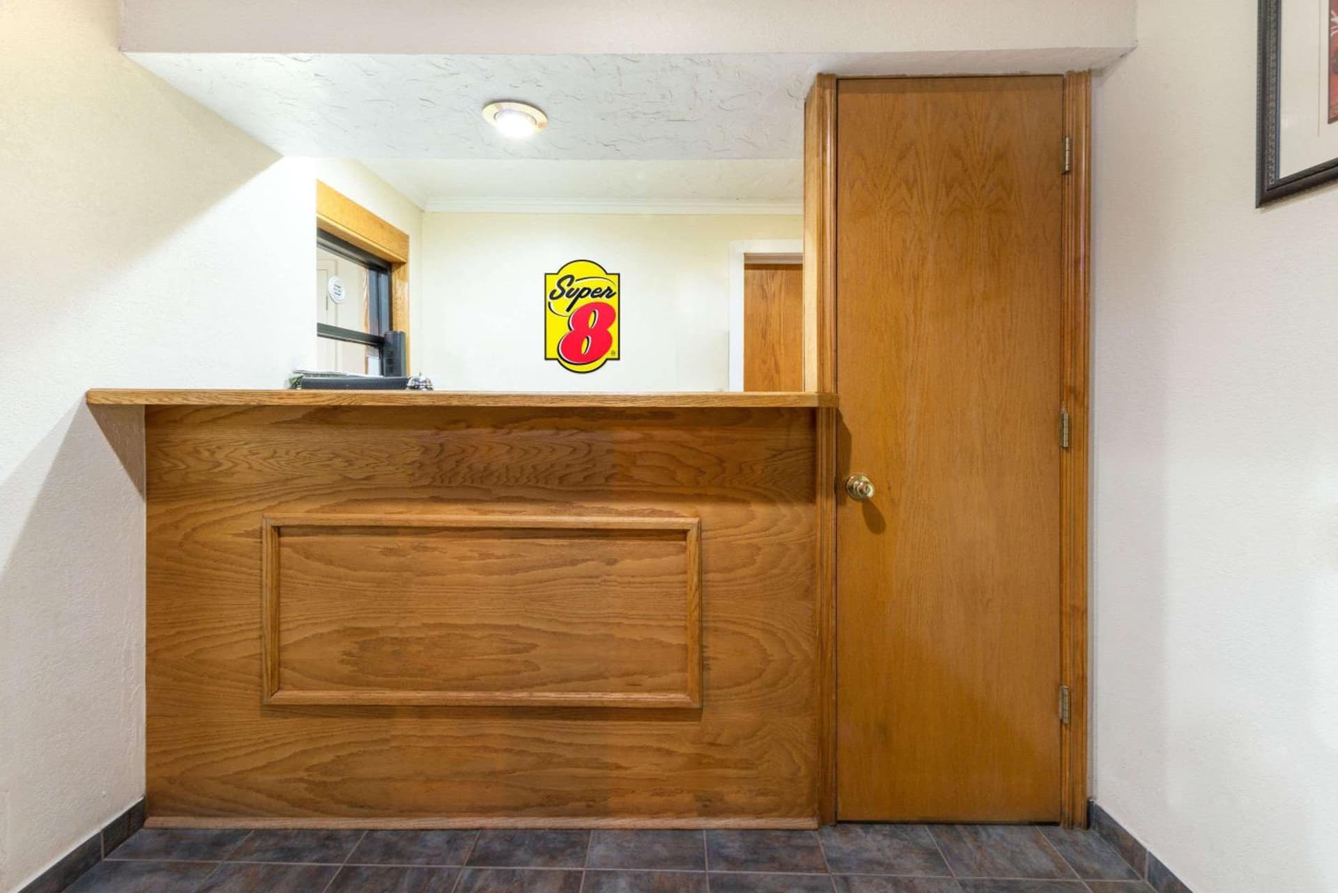 Super 8 by Wyndham Enid property views in Enid, OK — gallery photo 3