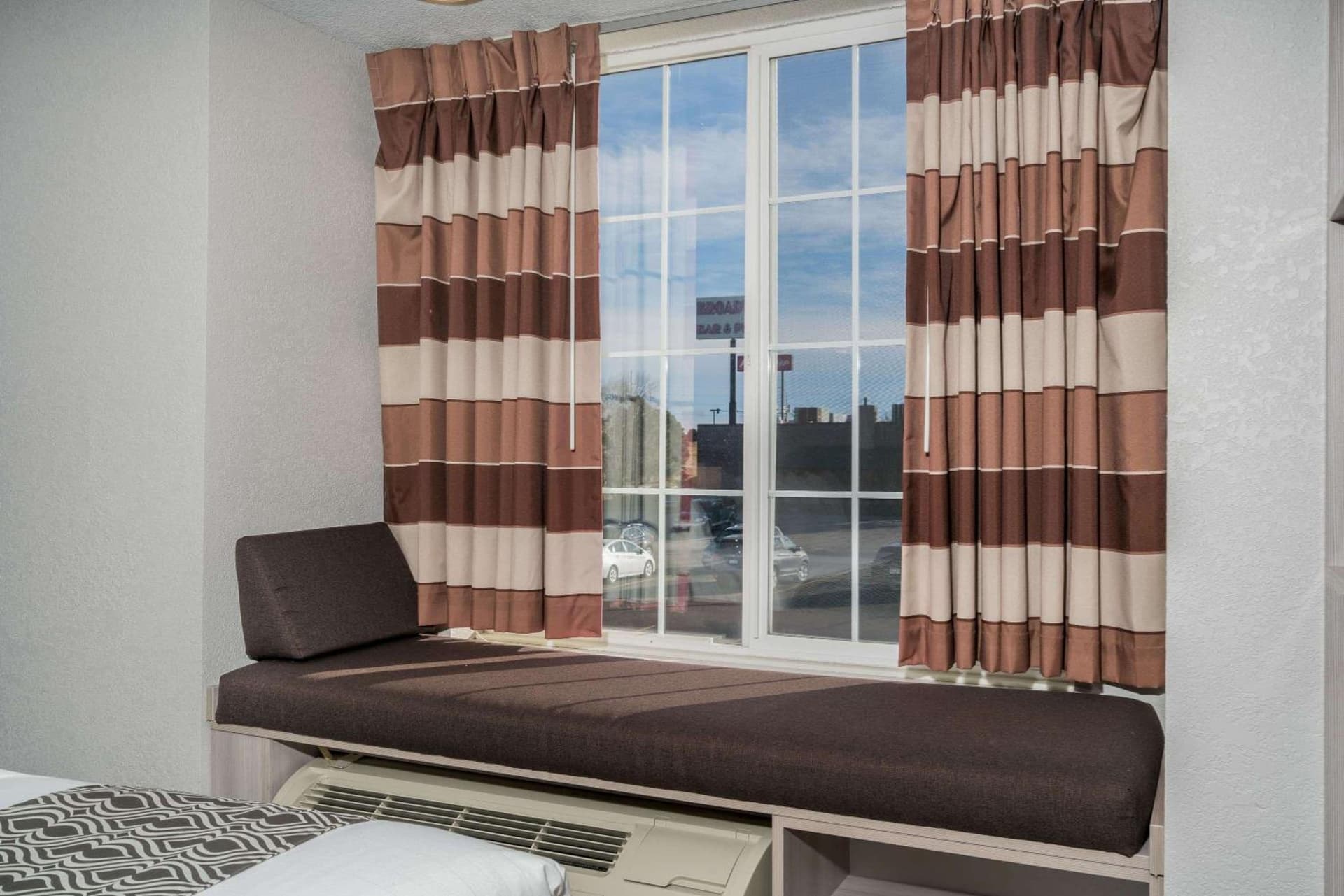 Microtel Inn & Suites by Wyndham Rochester North Mayo Clinic gallery photo in Rochester, MN — image 24