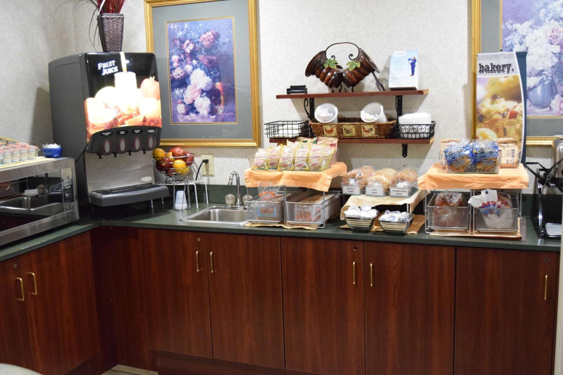 Microtel Inn & Suites by Wyndham Rock Hill/Charlotte Area gallery photo in Rock Hill, SC — image 37