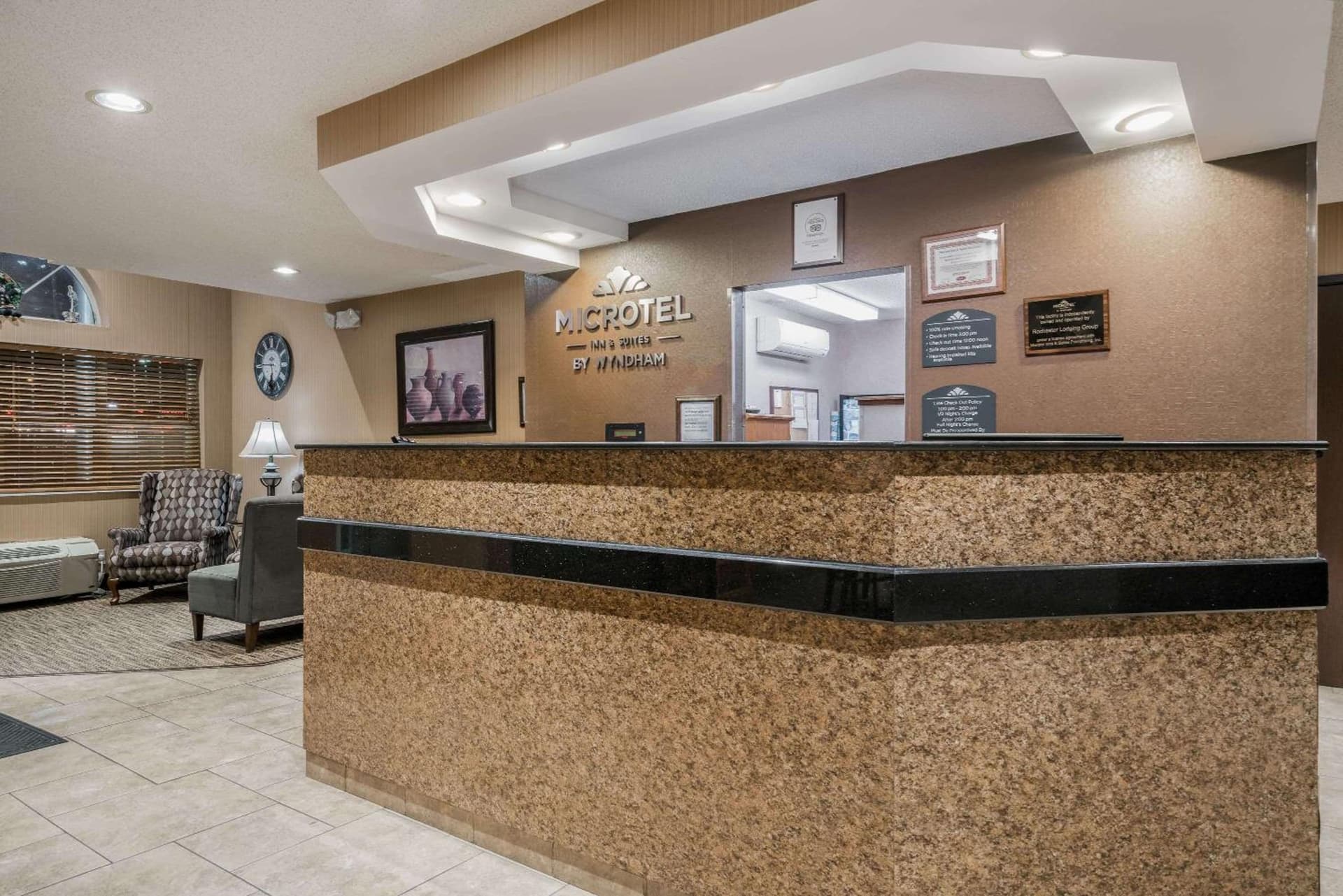 Microtel Inn & Suites by Wyndham Rochester North Mayo Clinic gallery photo in Rochester, MN — image 21