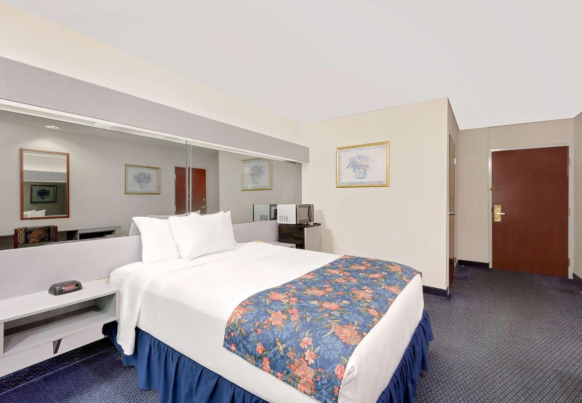 Microtel Inn & Suites by Wyndham Hagerstown by I-81 gallery photo in Hagerstown, MD — image 23