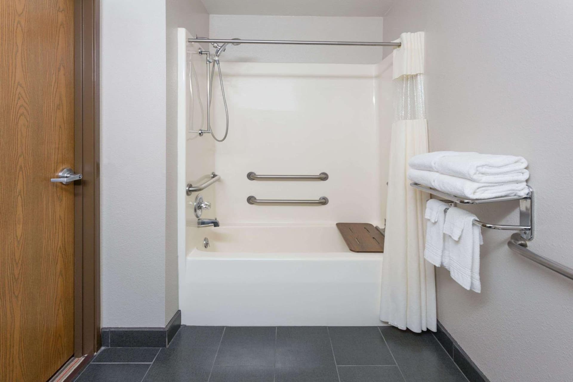 Microtel Inn and Suites by Wyndham Appleton property views in Appleton, WI — gallery photo 3