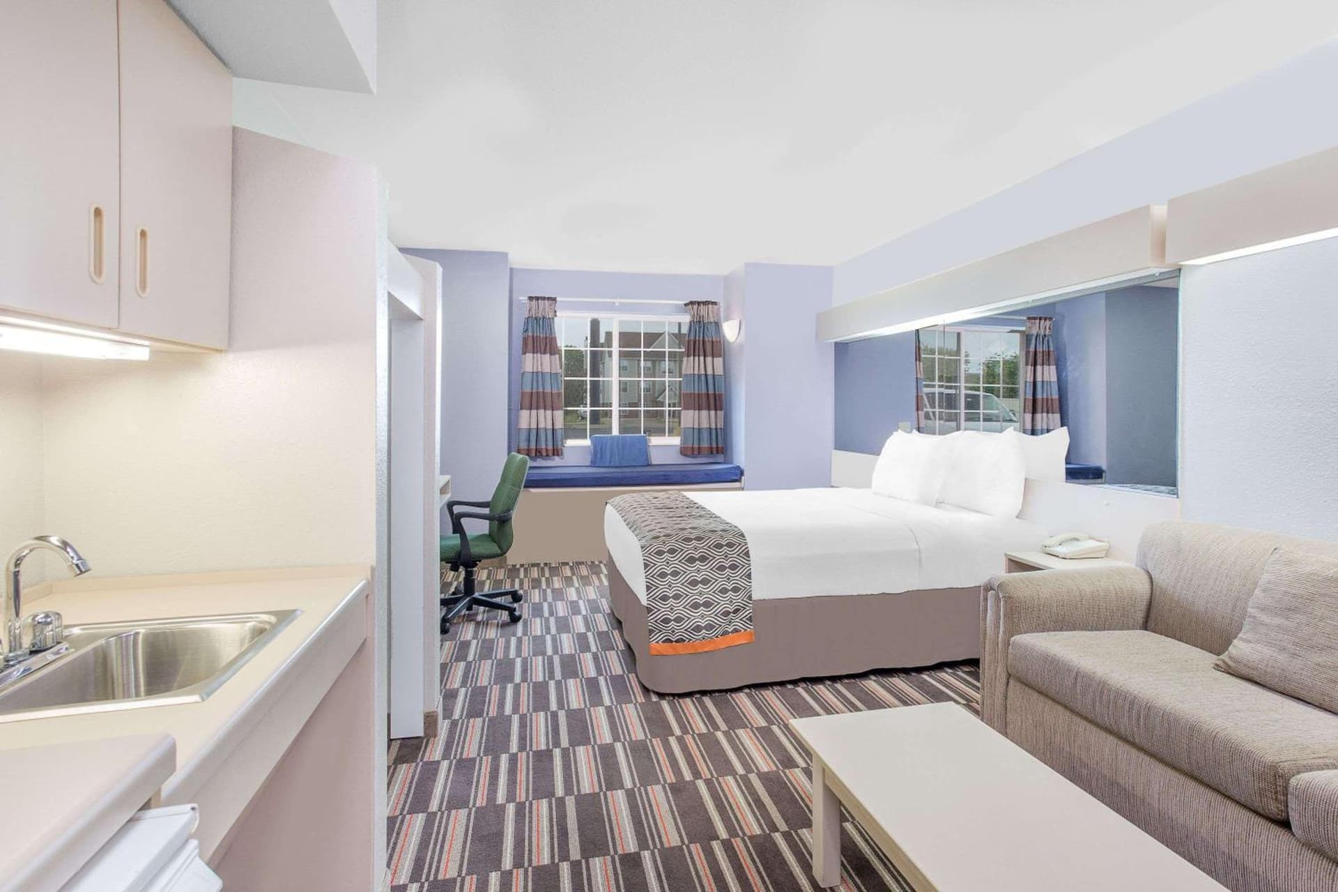 Microtel Inn and Suites by Wyndham Appleton gallery photo in Appleton, WI — image 21
