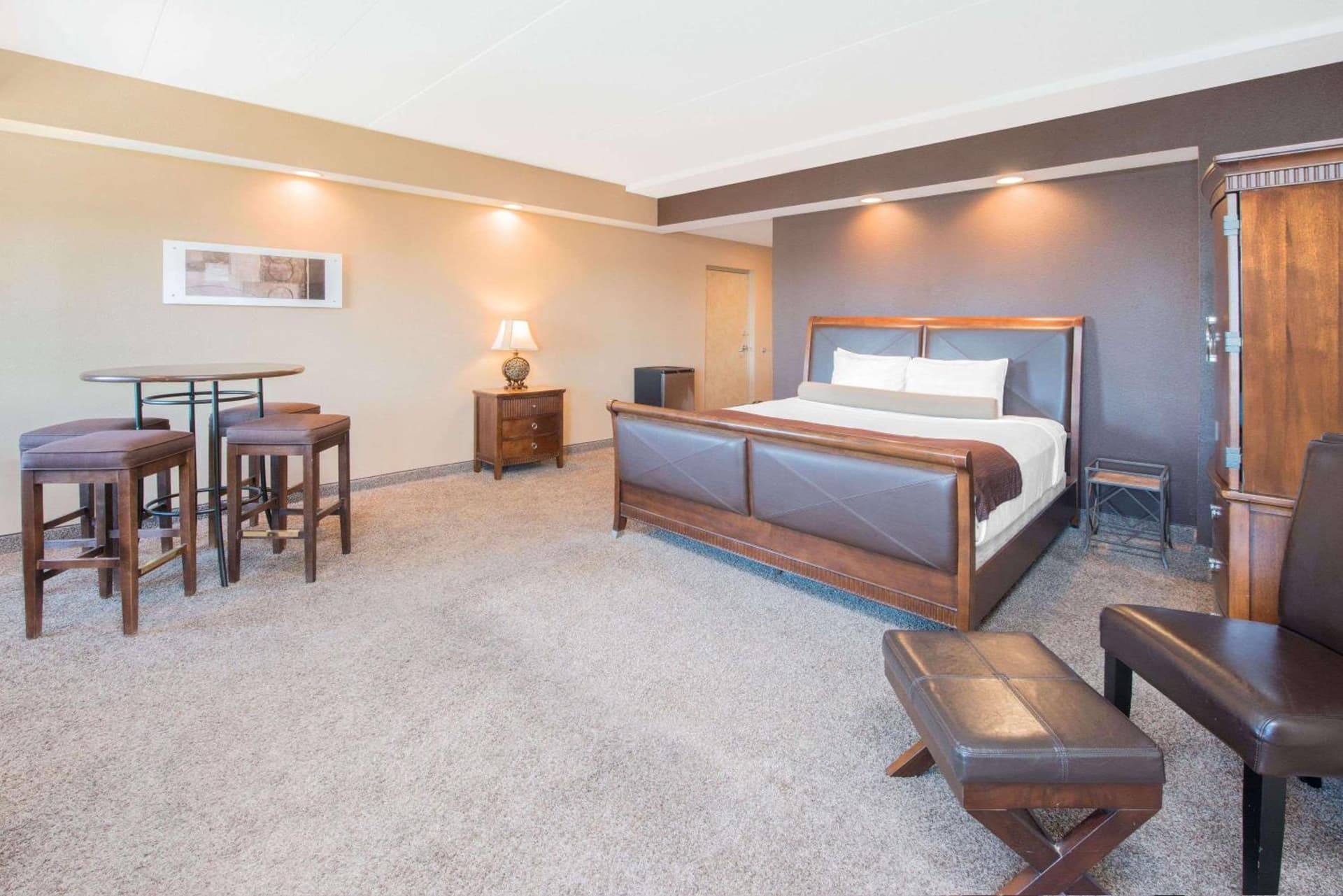 Microtel Inn & Suites by Wyndham Quincy Downtown - River Area property views in Quincy, IL — gallery photo 3