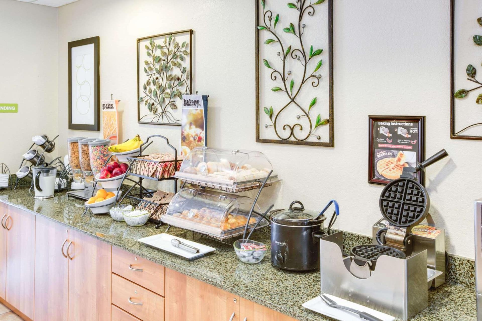 Microtel Inn & Suites by Wyndham Saraland gallery photo in Saraland, AL — image 5
