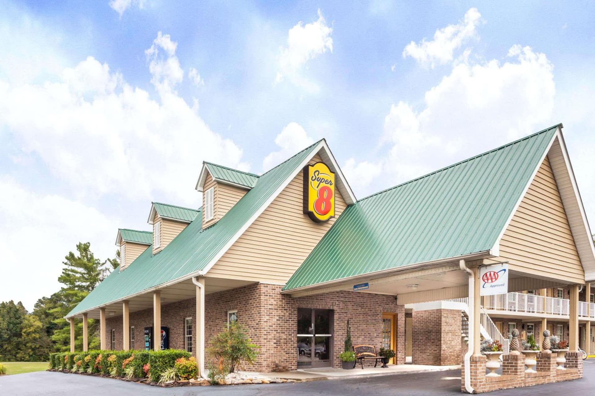 Super 8 by Wyndham Kingston featured exterior or lobby in Kingston, TN — similar hotel