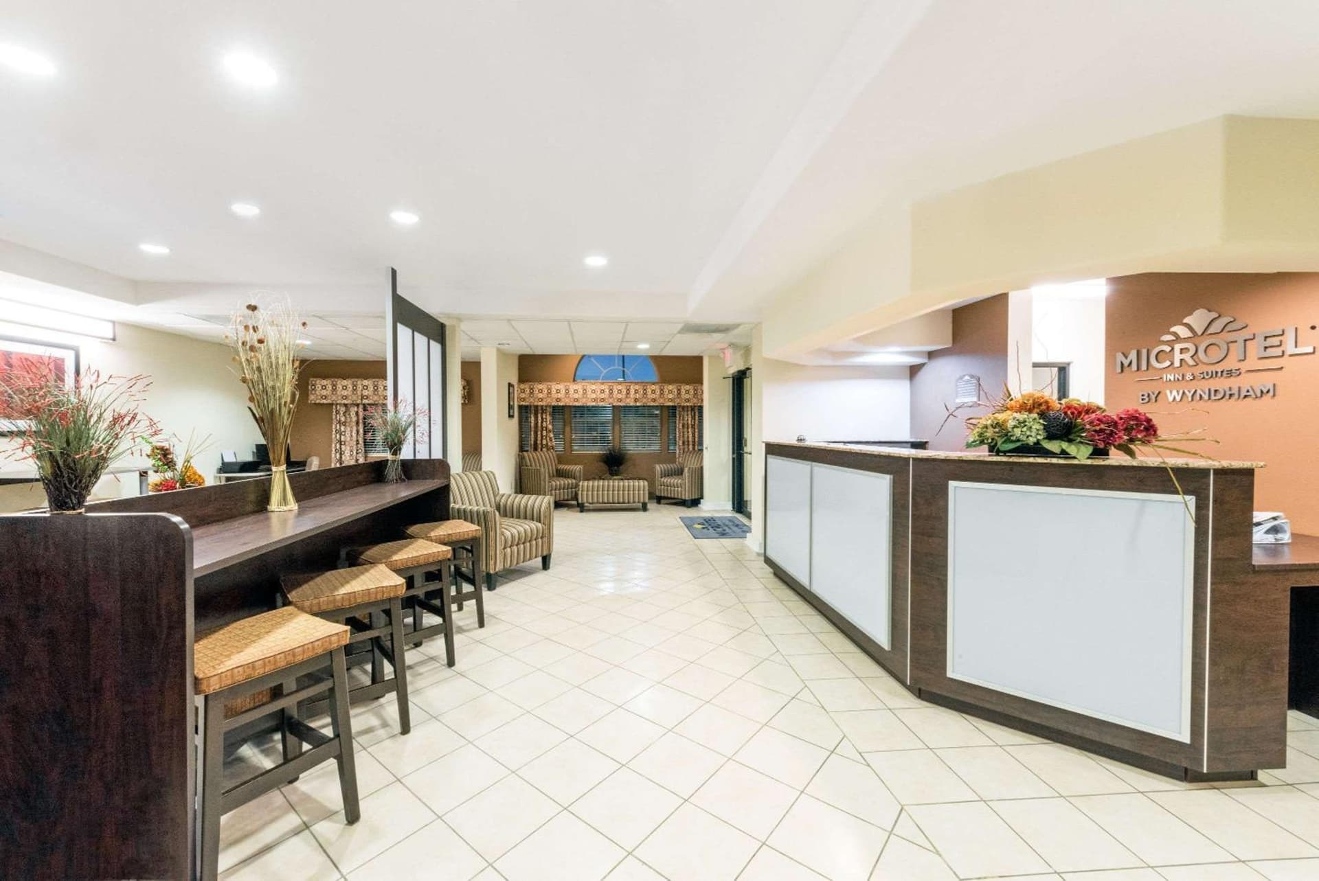 Microtel Inn and Suites Eagle Pass interior in Eagle Pass, TX — gallery photo 2