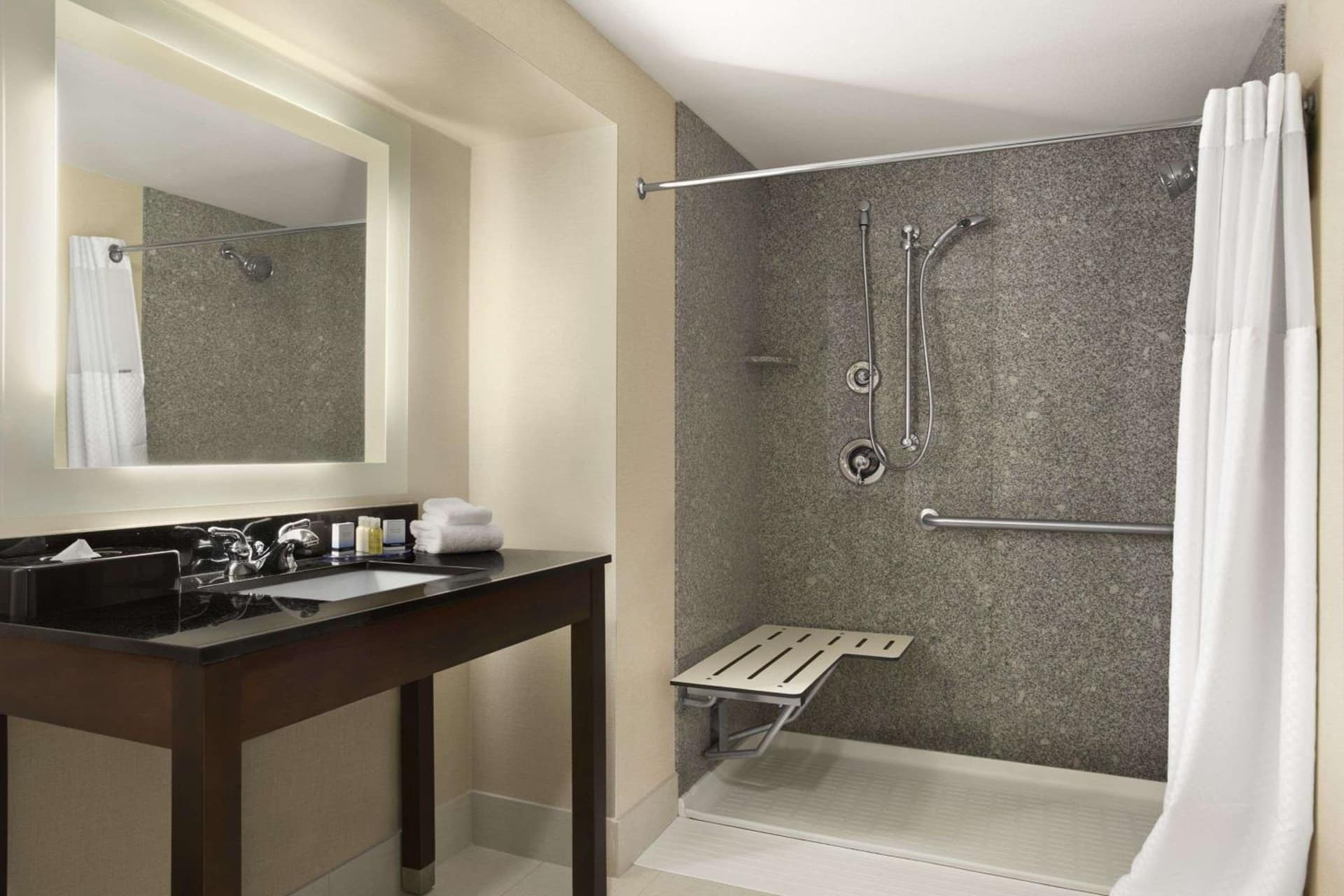 Wingate by Wyndham - Bismarck interior in Bismarck, ND — gallery photo 2