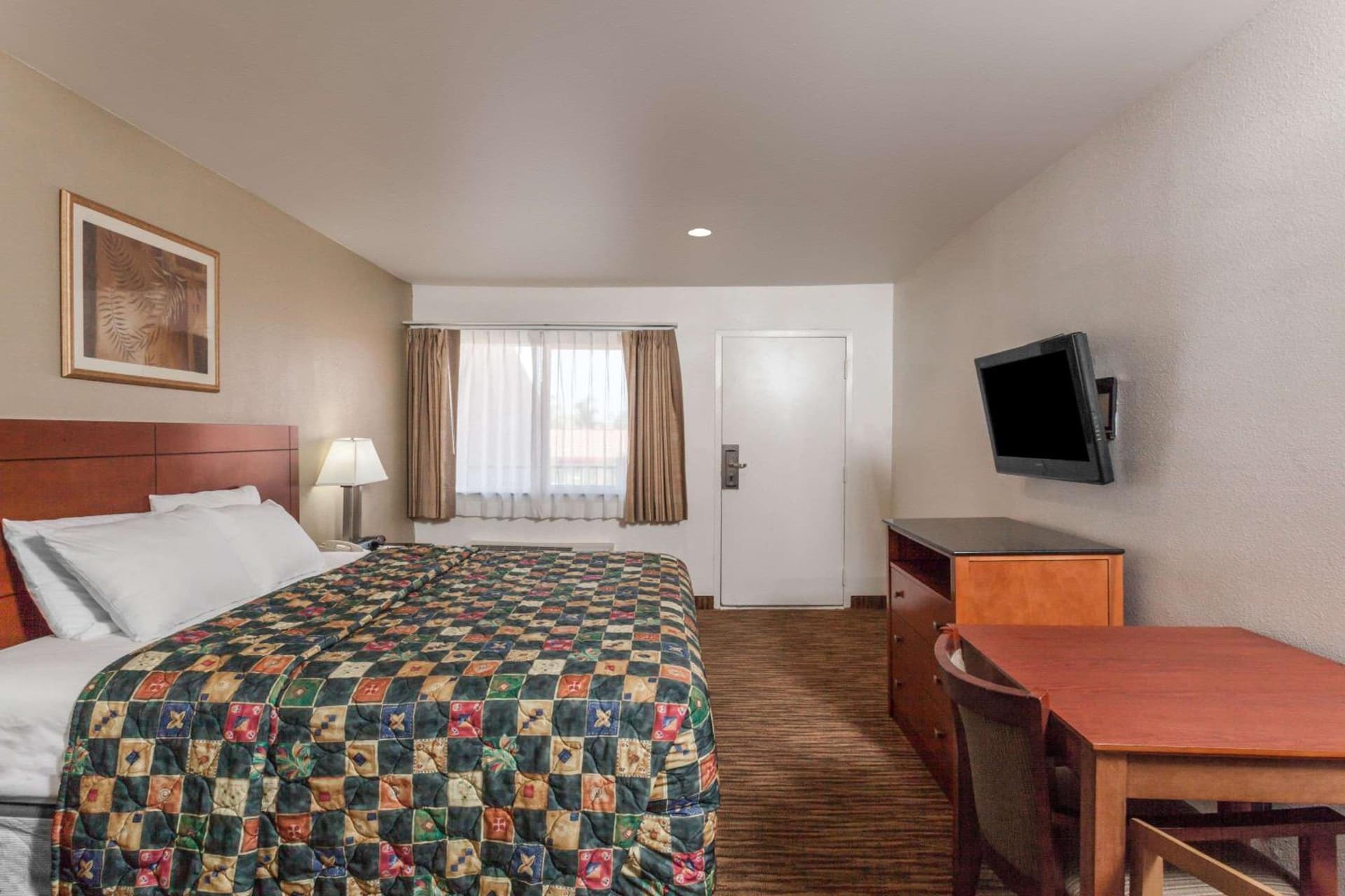 Travelodge by Wyndham Hemet CA gallery photo in Hemet, CA — image 6