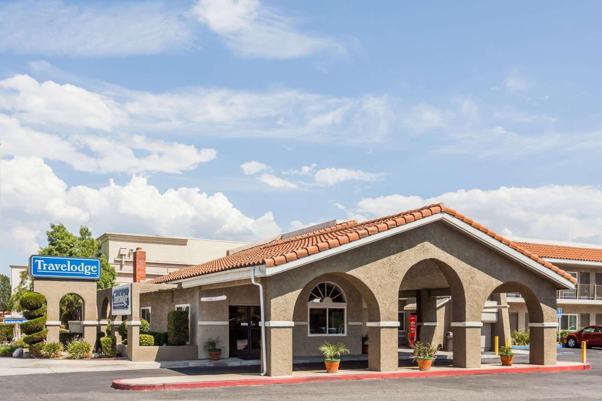 Travelodge by Wyndham Hemet CA interior in Hemet, CA — gallery photo 2