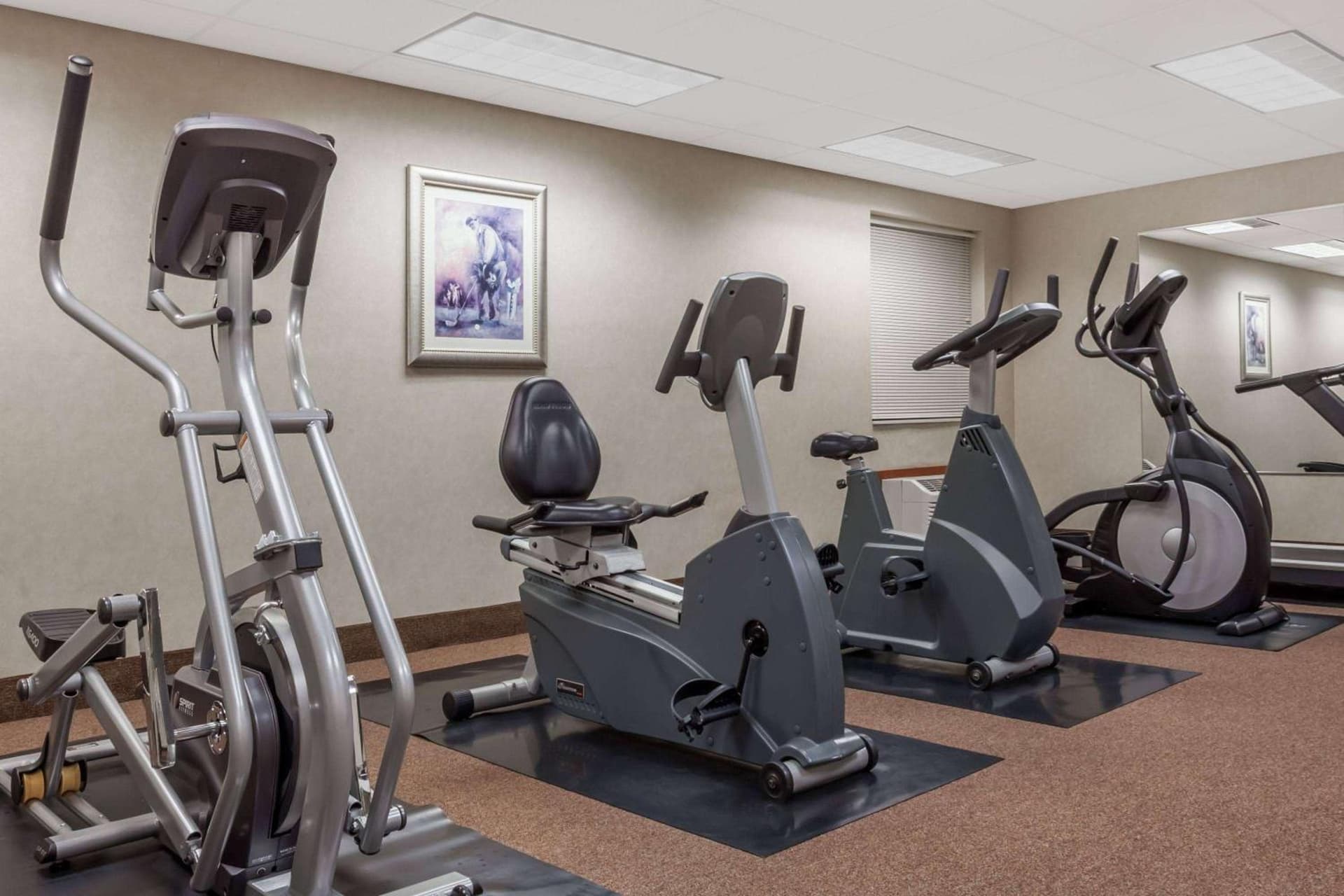 Howard Johnson by Wyndham Evansville East gallery photo in Evansville, IN — image 4