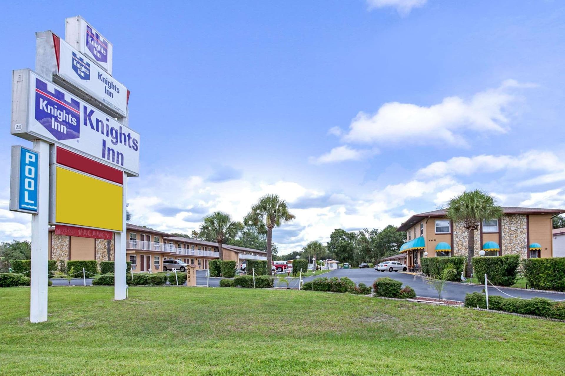 Knights Inn Kissimmee property views in Kissimmee, FL — gallery photo 3