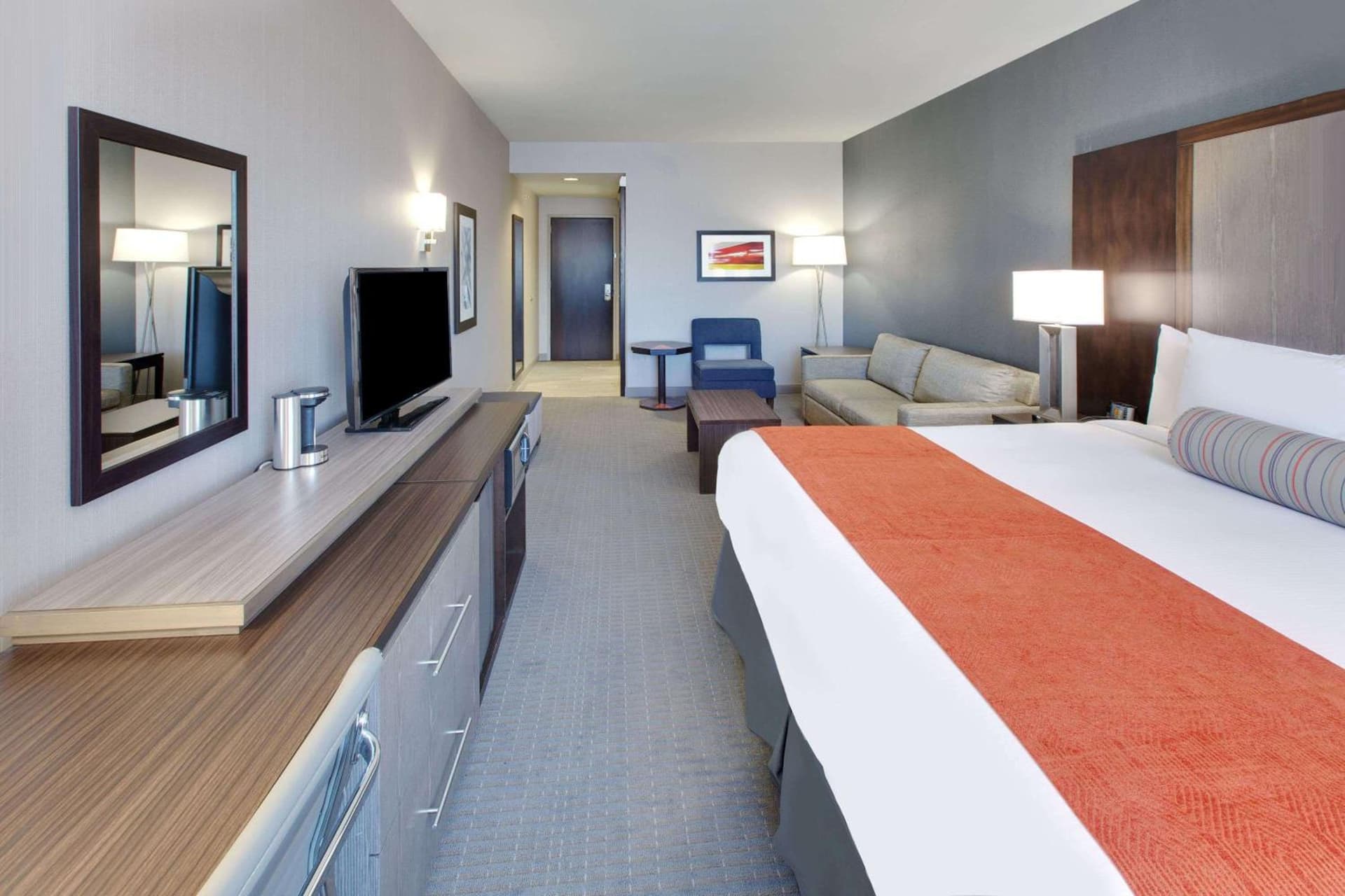 Wingate by Wyndham San Angelo interior in San Angelo, TX — gallery photo 2