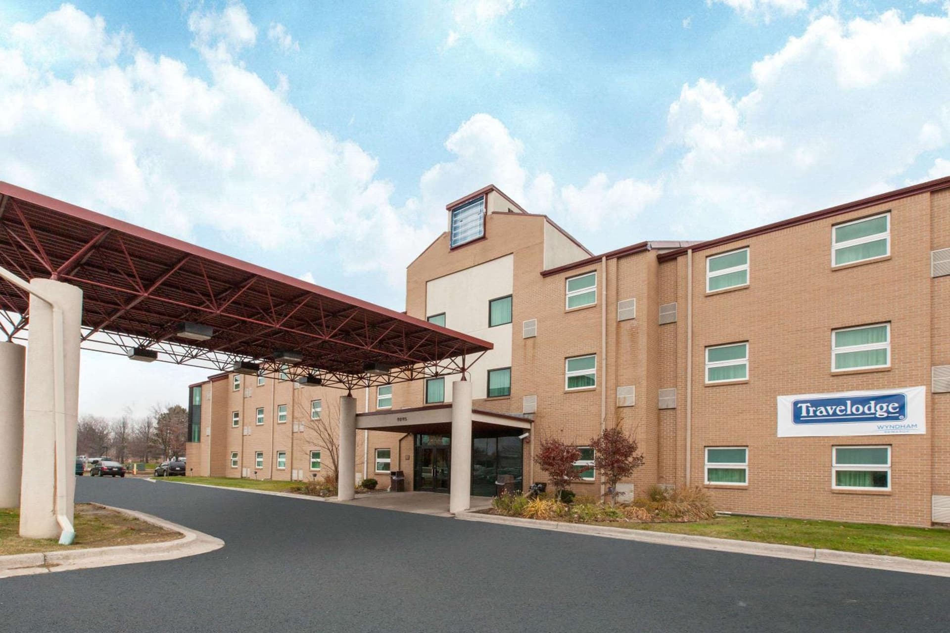 Travelodge by Wyndham Romulus Detroit Airport — hotel in Romulus, Michigan