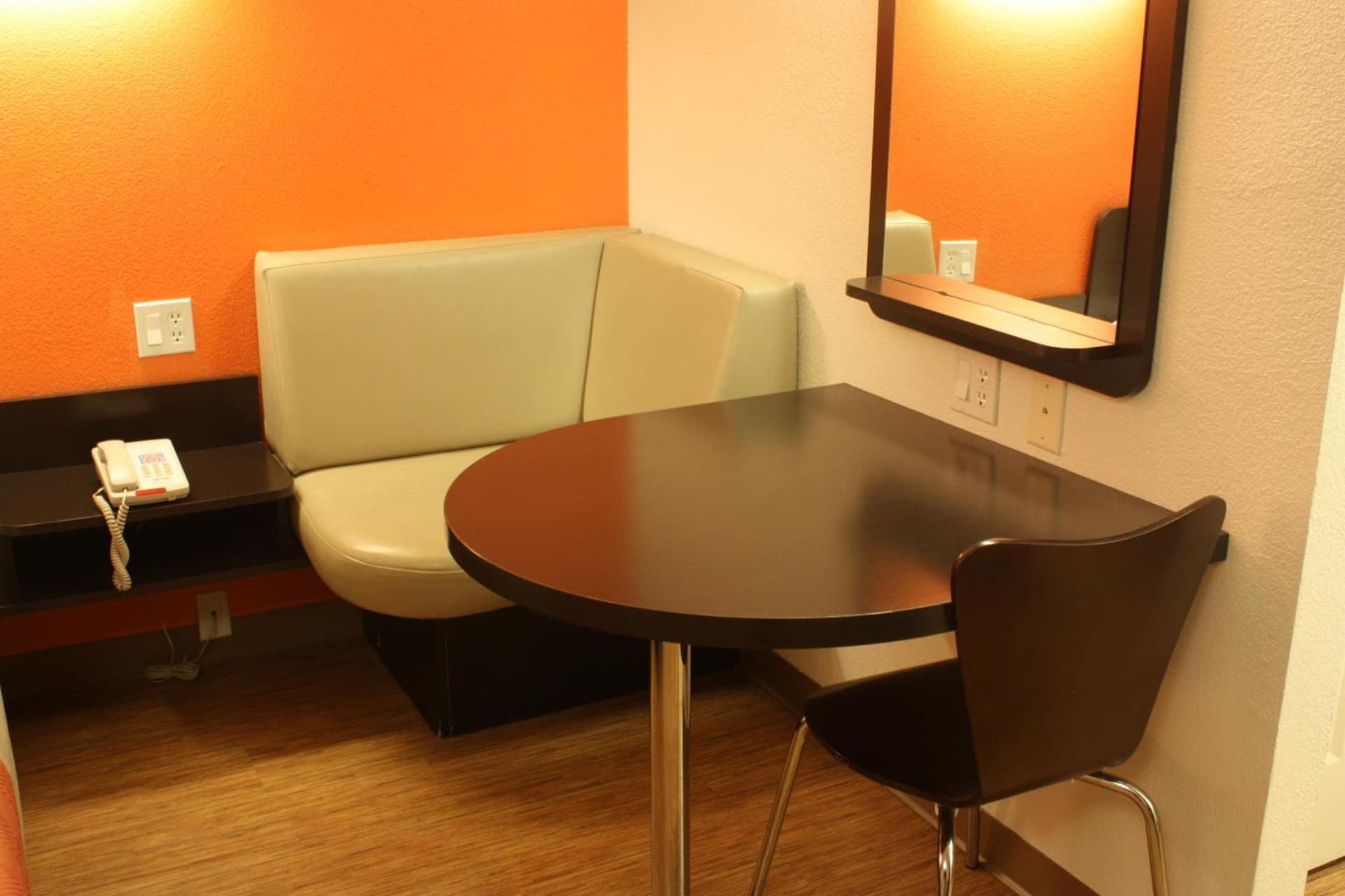 Motel 6-Youngstown, OH gallery photo in Youngstown, OH — image 11