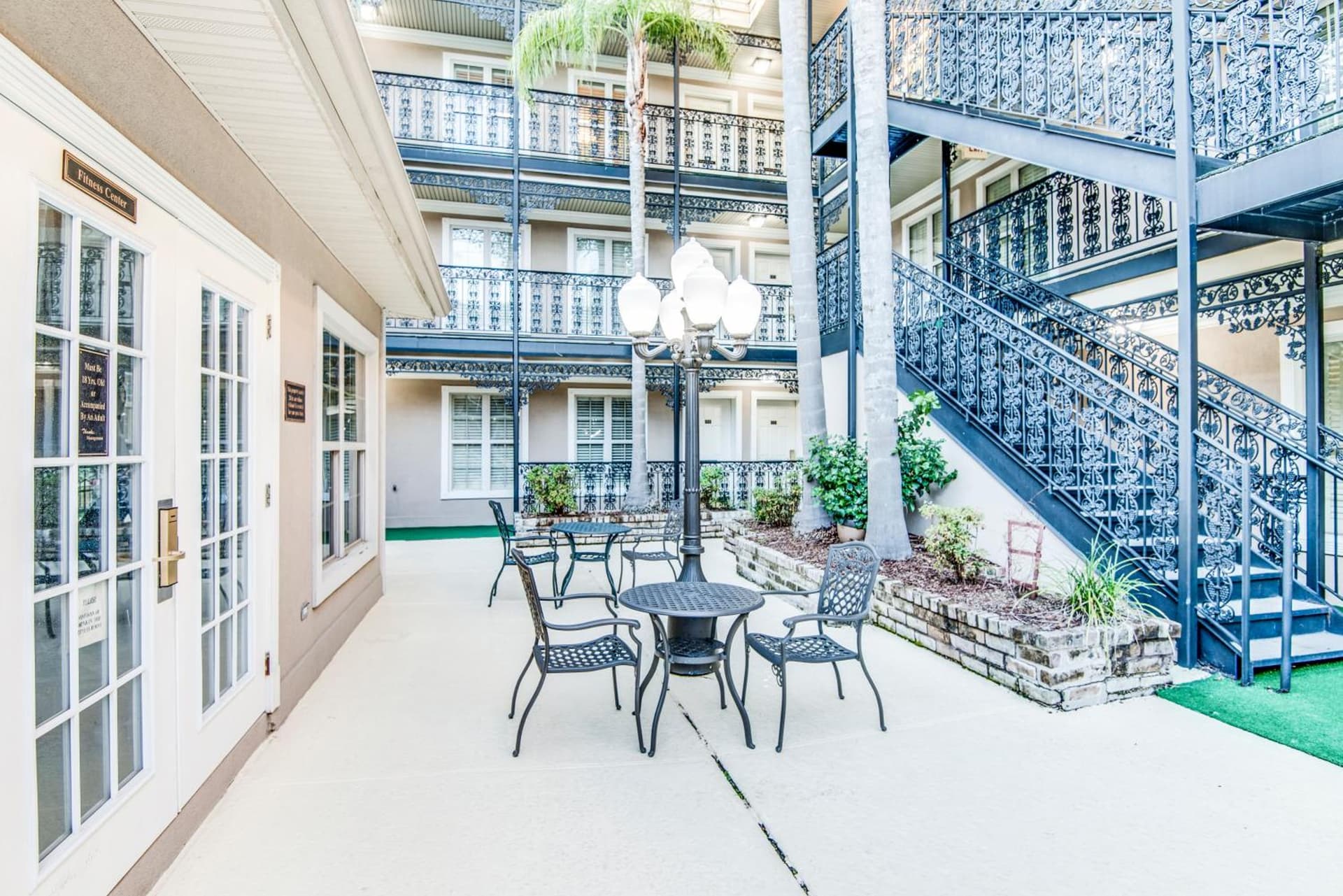 LA Plaza Apartments gallery photo in Metairie, LA — image 17