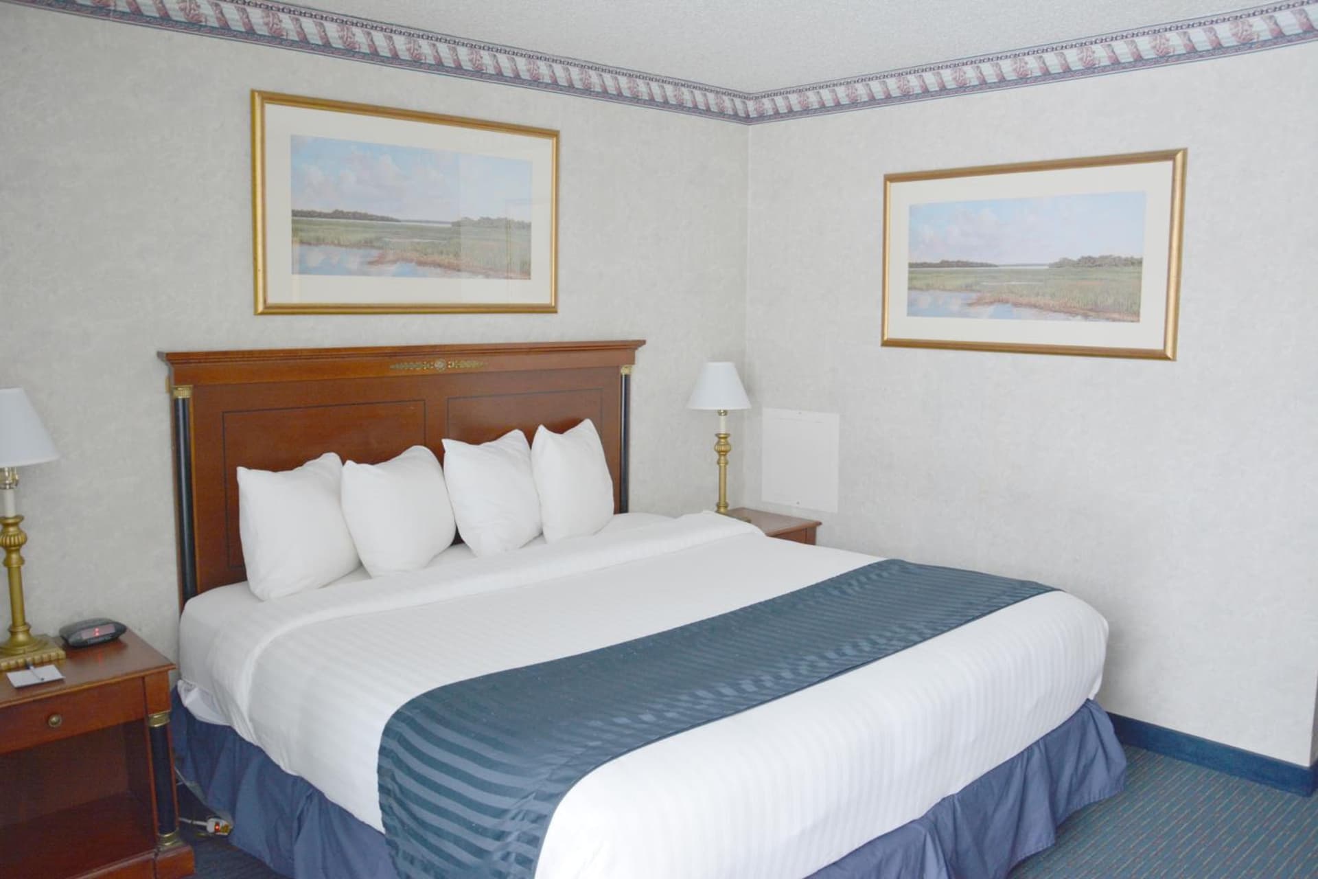 Travelodge by Wyndham Milwaukee gallery photo in Milwaukee, WI — image 24