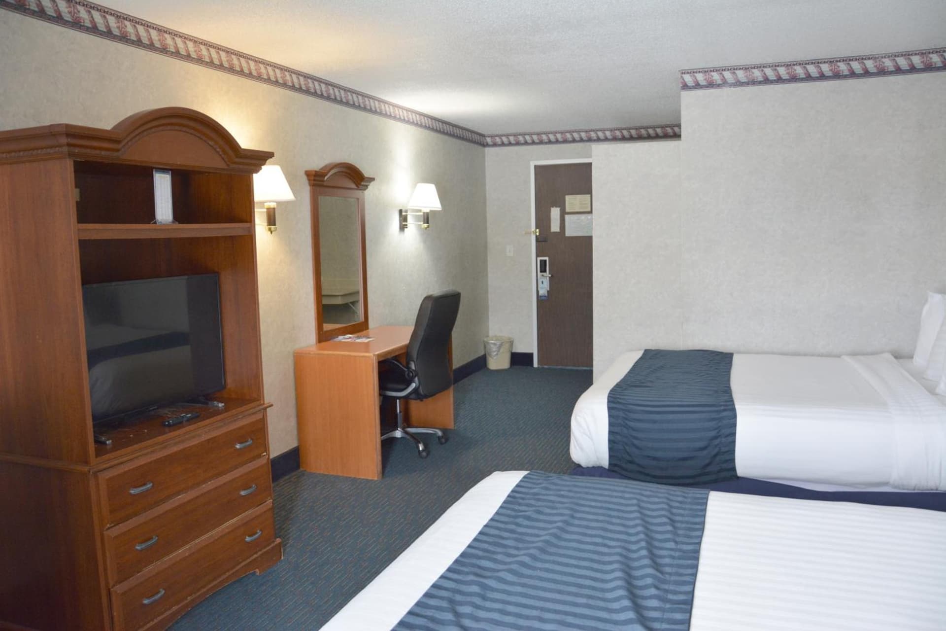 Travelodge by Wyndham Milwaukee gallery photo in Milwaukee, WI — image 14