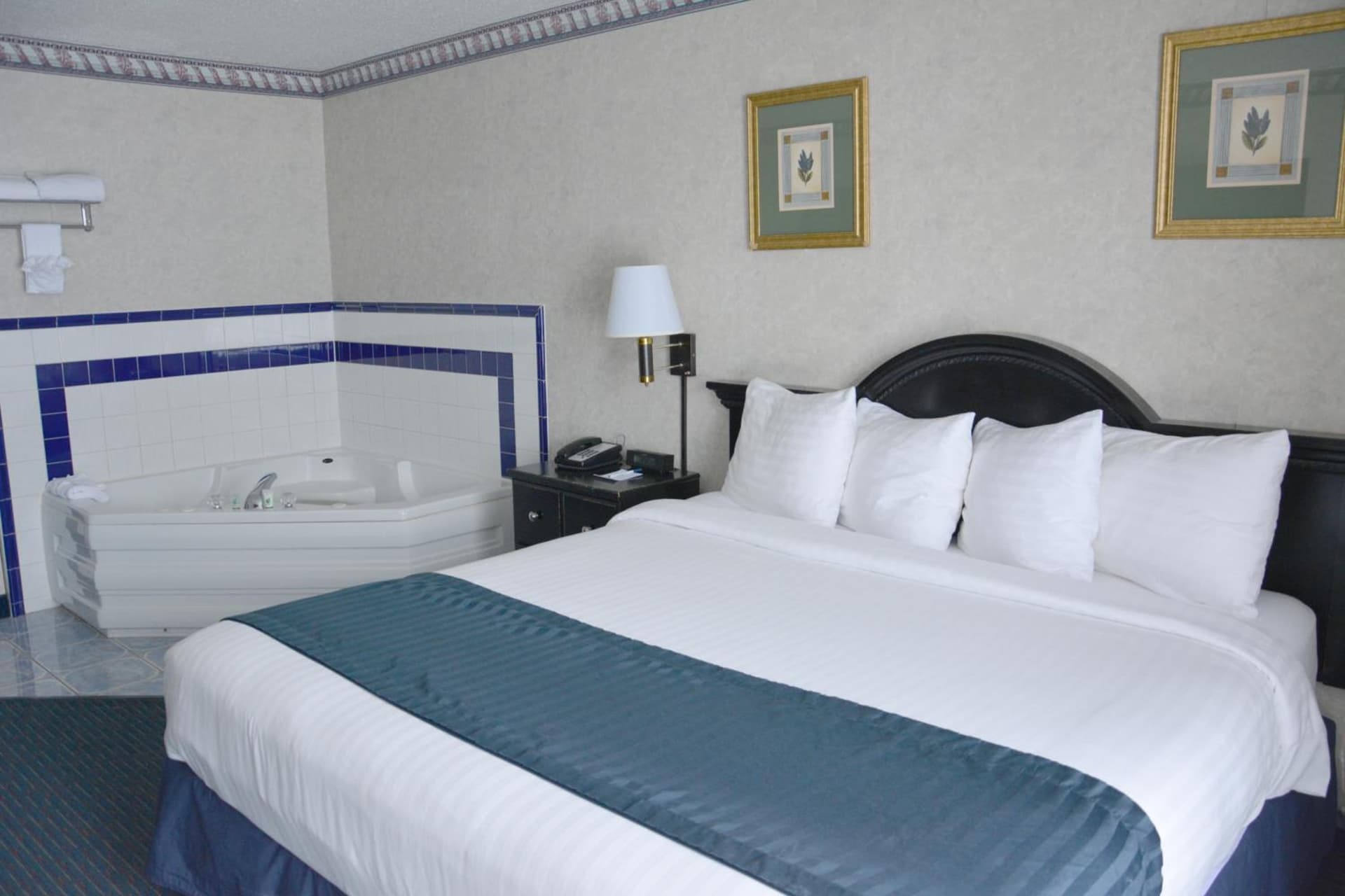 Travelodge by Wyndham Milwaukee gallery photo in Milwaukee, WI — image 10