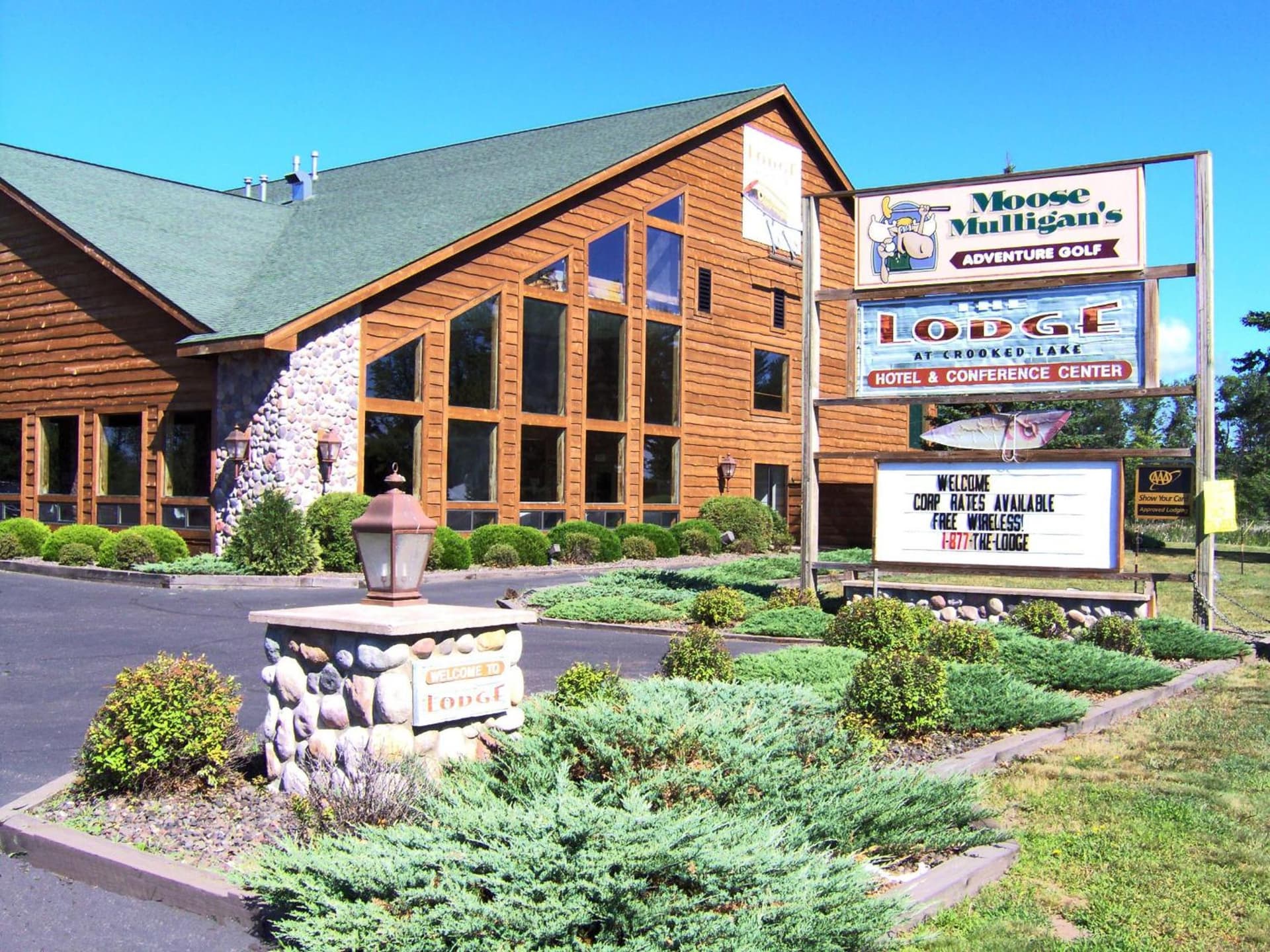 The Lodge at Crooked Lake featured exterior or lobby in Siren, WI — similar hotel