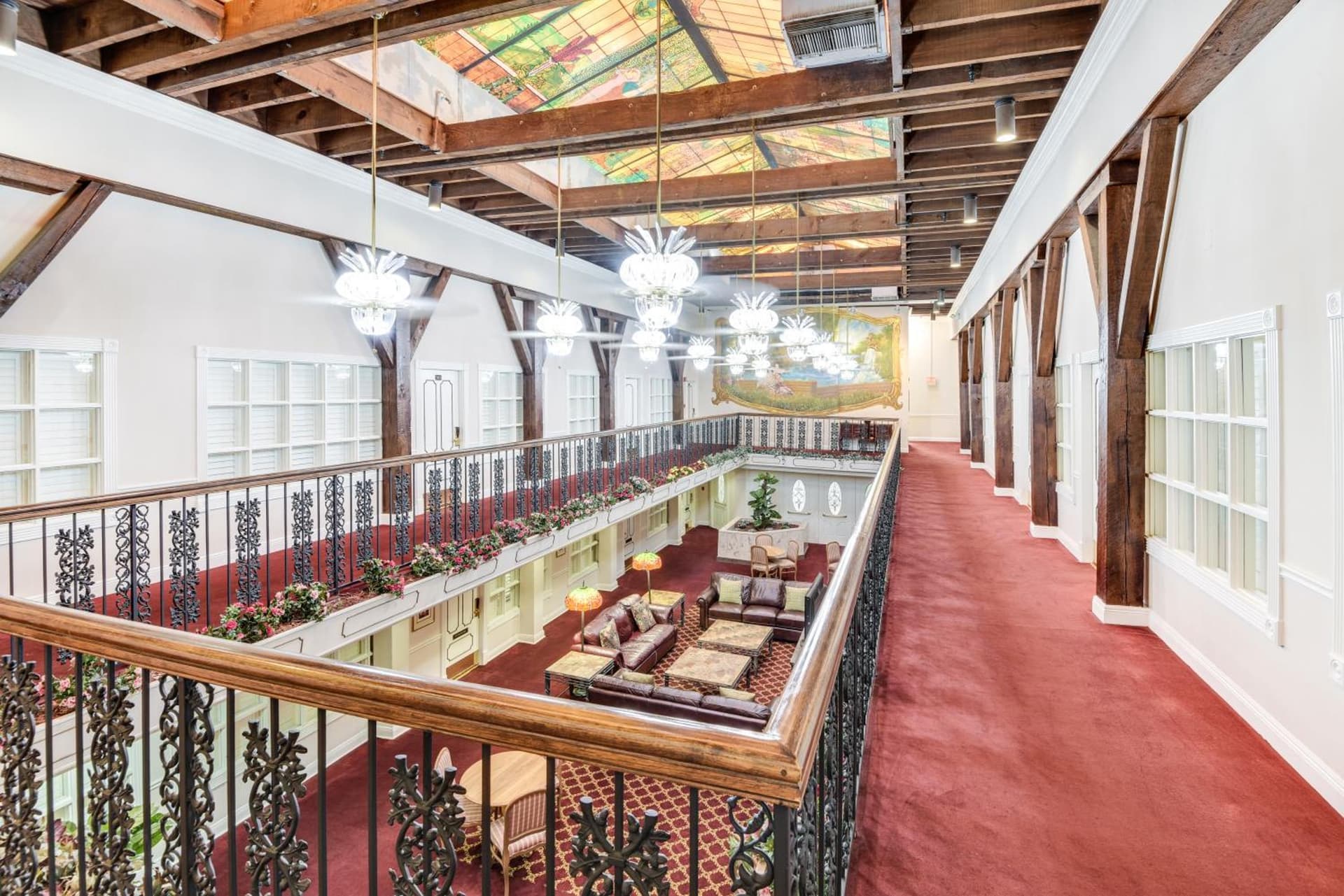Plaza Suites Downtown New Orleans interior in New Orleans, LA — gallery photo 2