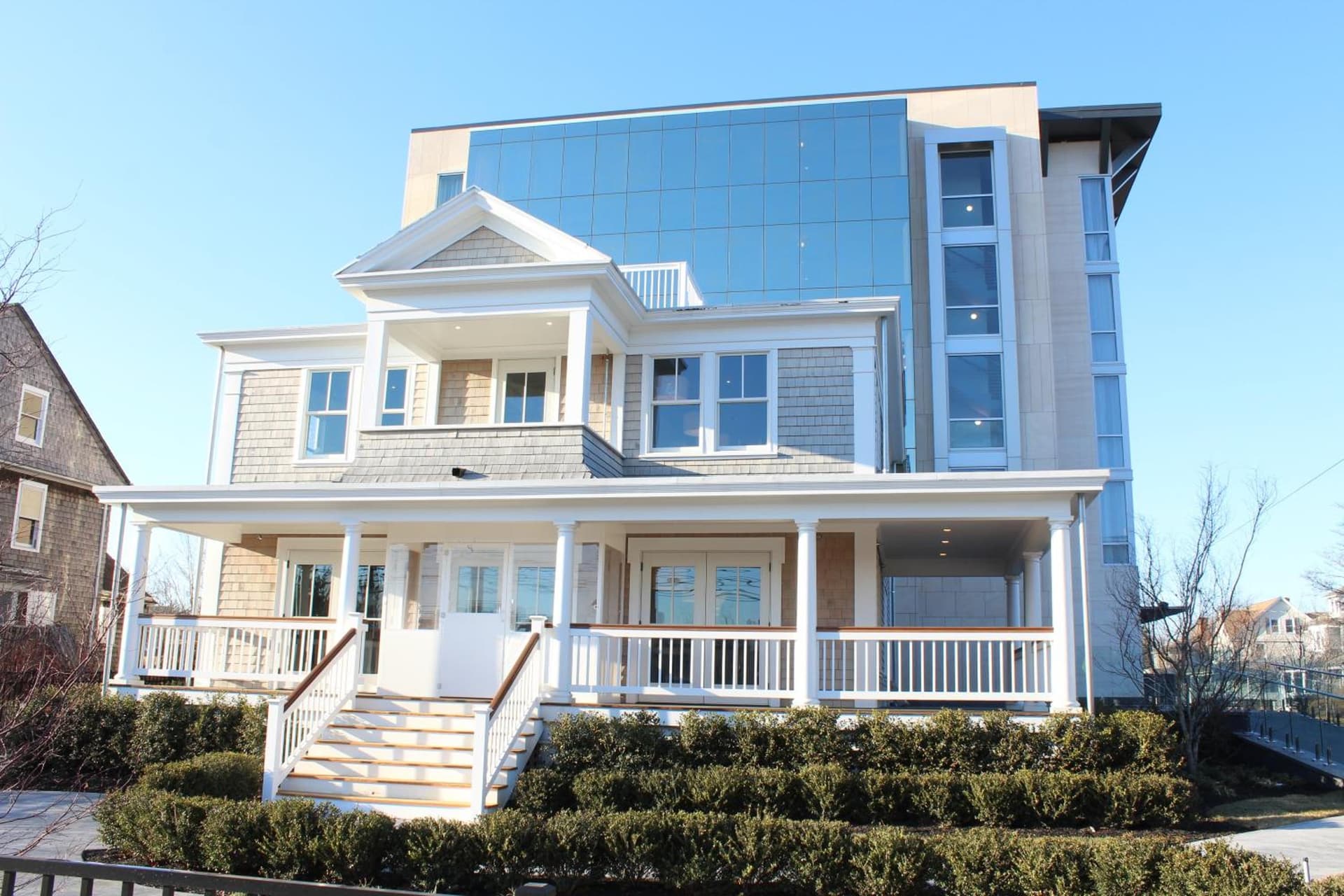 The Preston House and Hotel interior in Riverhead, NY — gallery photo 2
