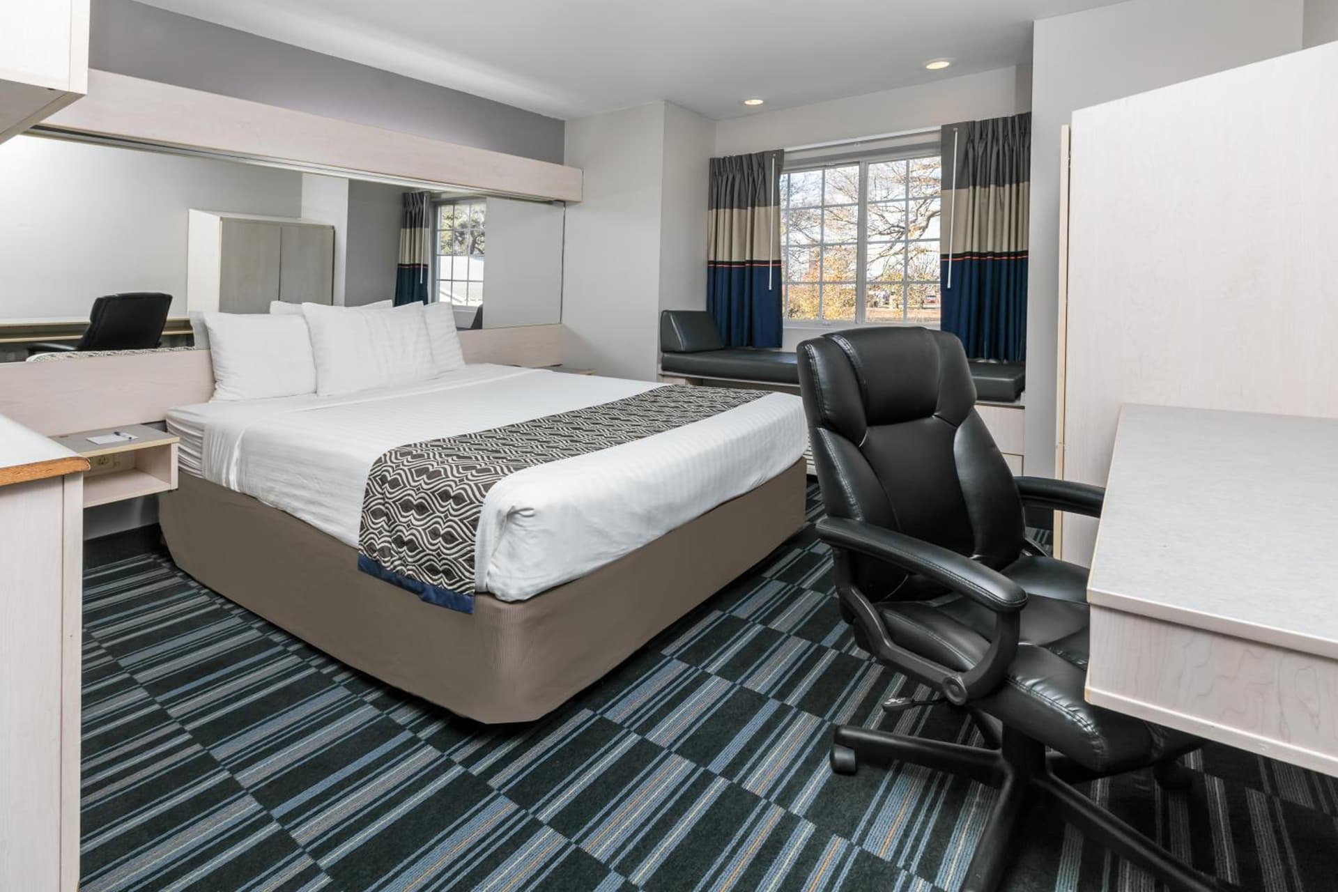 Microtel Inn and Suites Lafayette gallery photo in Lafayette, LA — image 22