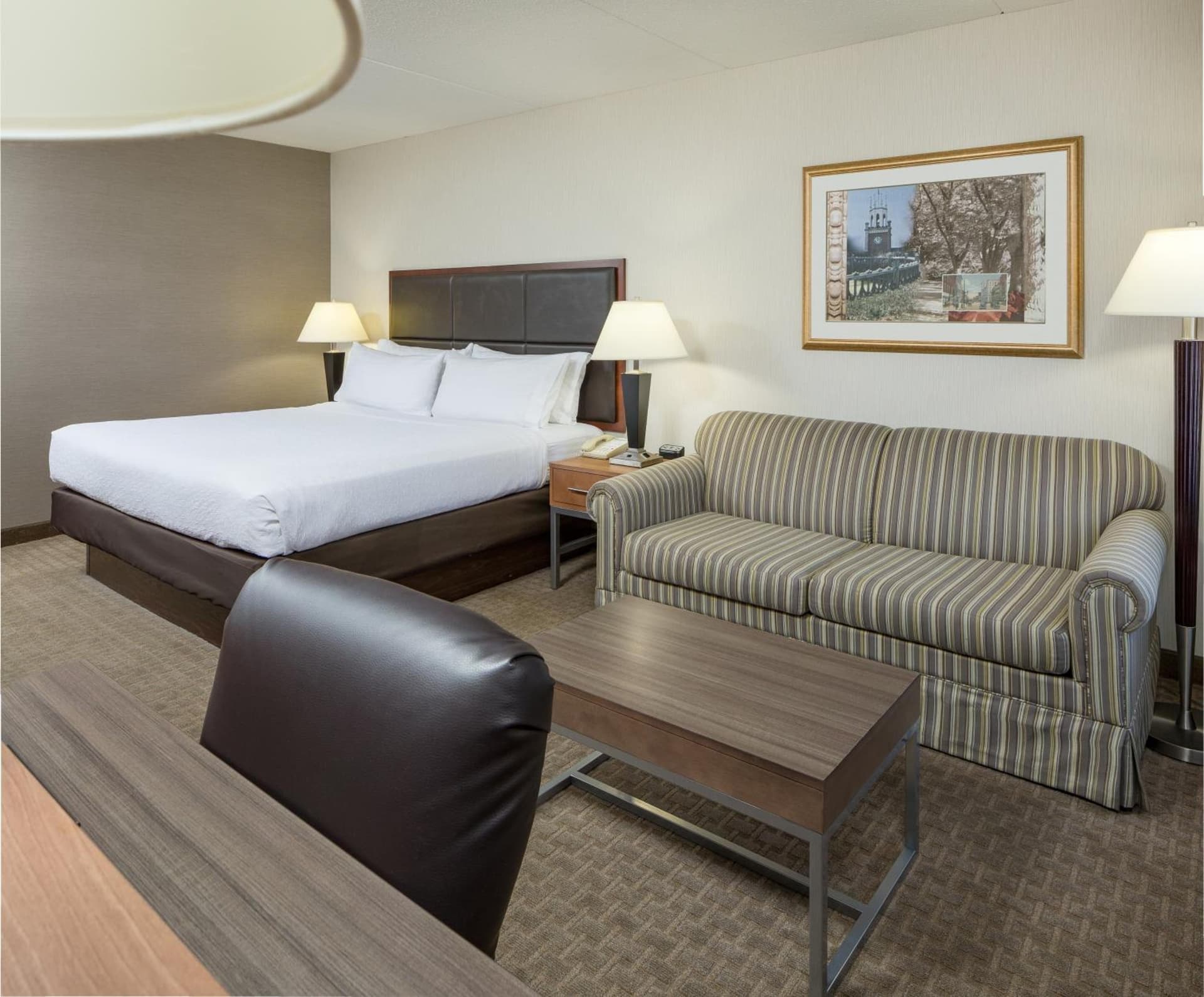 Holiday Inn Manchester Airport by IHG property views in Manchester, NH — gallery photo 3