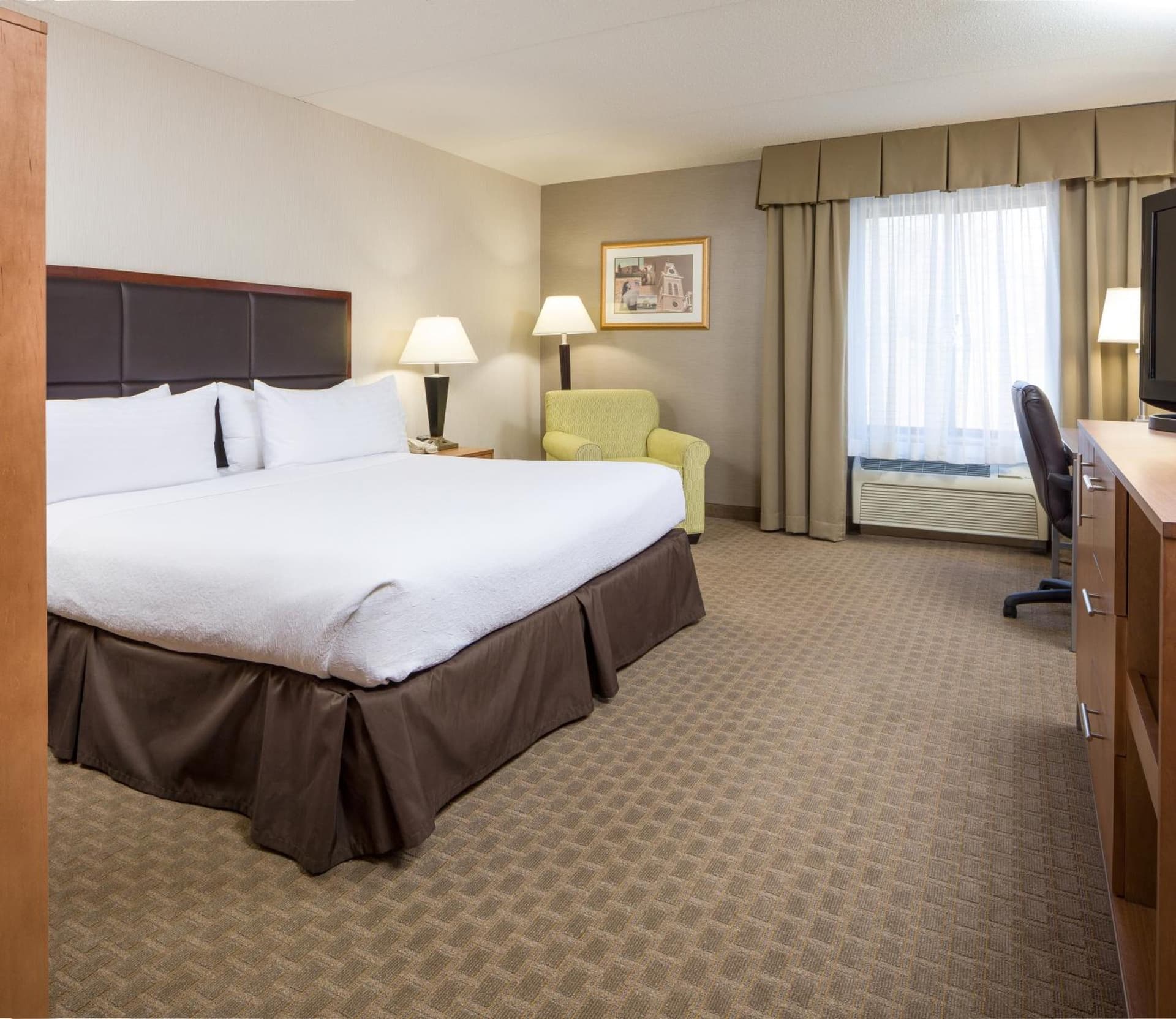 Holiday Inn Manchester Airport by IHG gallery photo in Manchester, NH — image 20