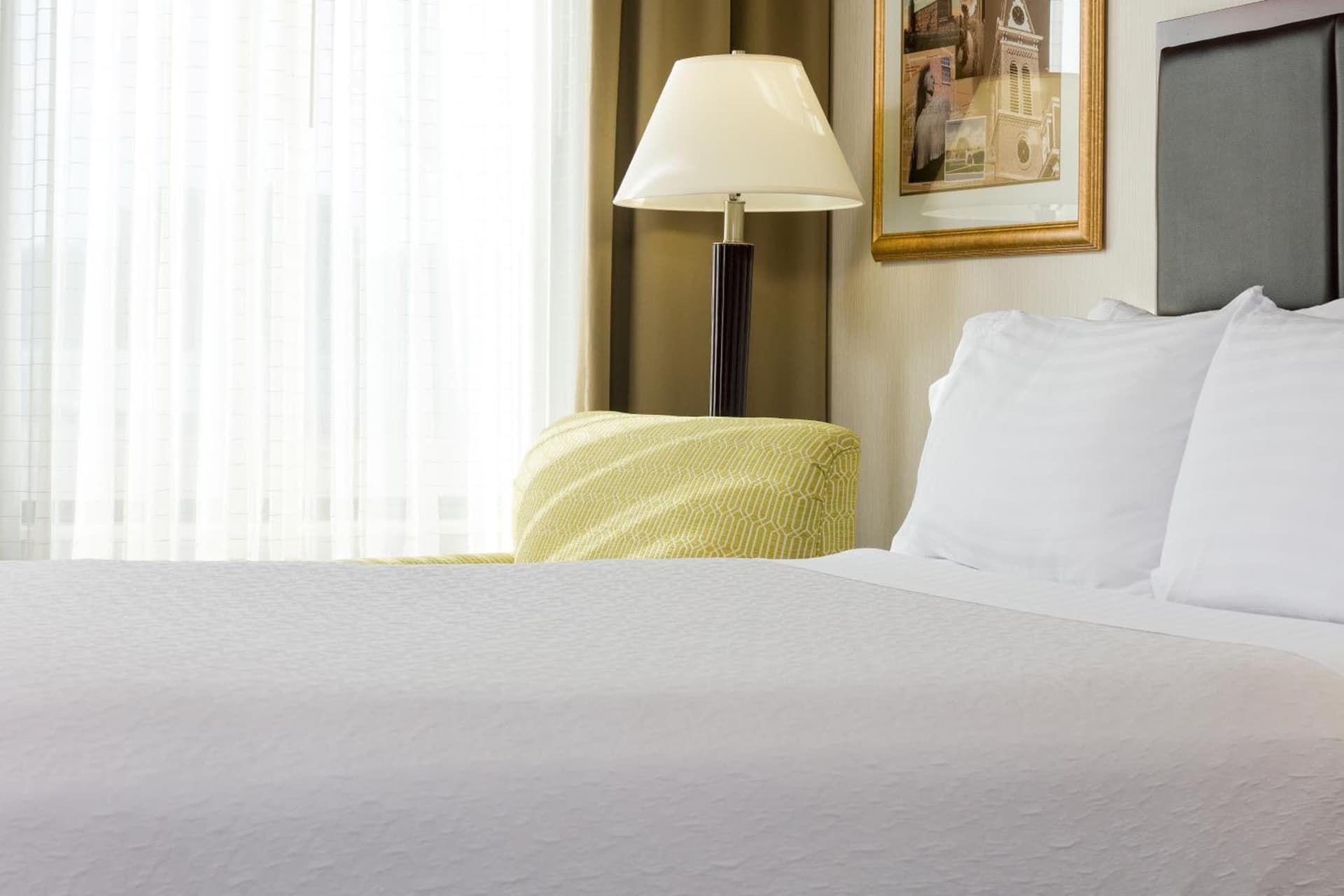 Holiday Inn Manchester Airport by IHG property views in Manchester, NH — gallery photo 3