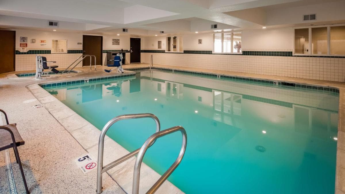 Best Western Airport Inn & Suites Oakland gallery photo in Oakland, CA — image 38