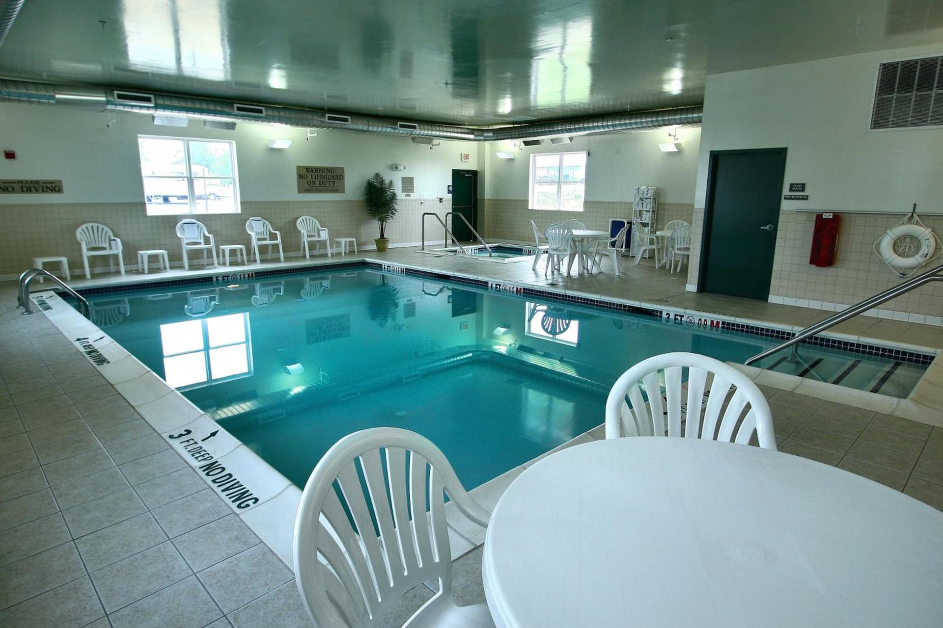 Country Inn & Suites by Radisson, Chambersburg, PA gallery photo in Chambersburg, PA — image 36