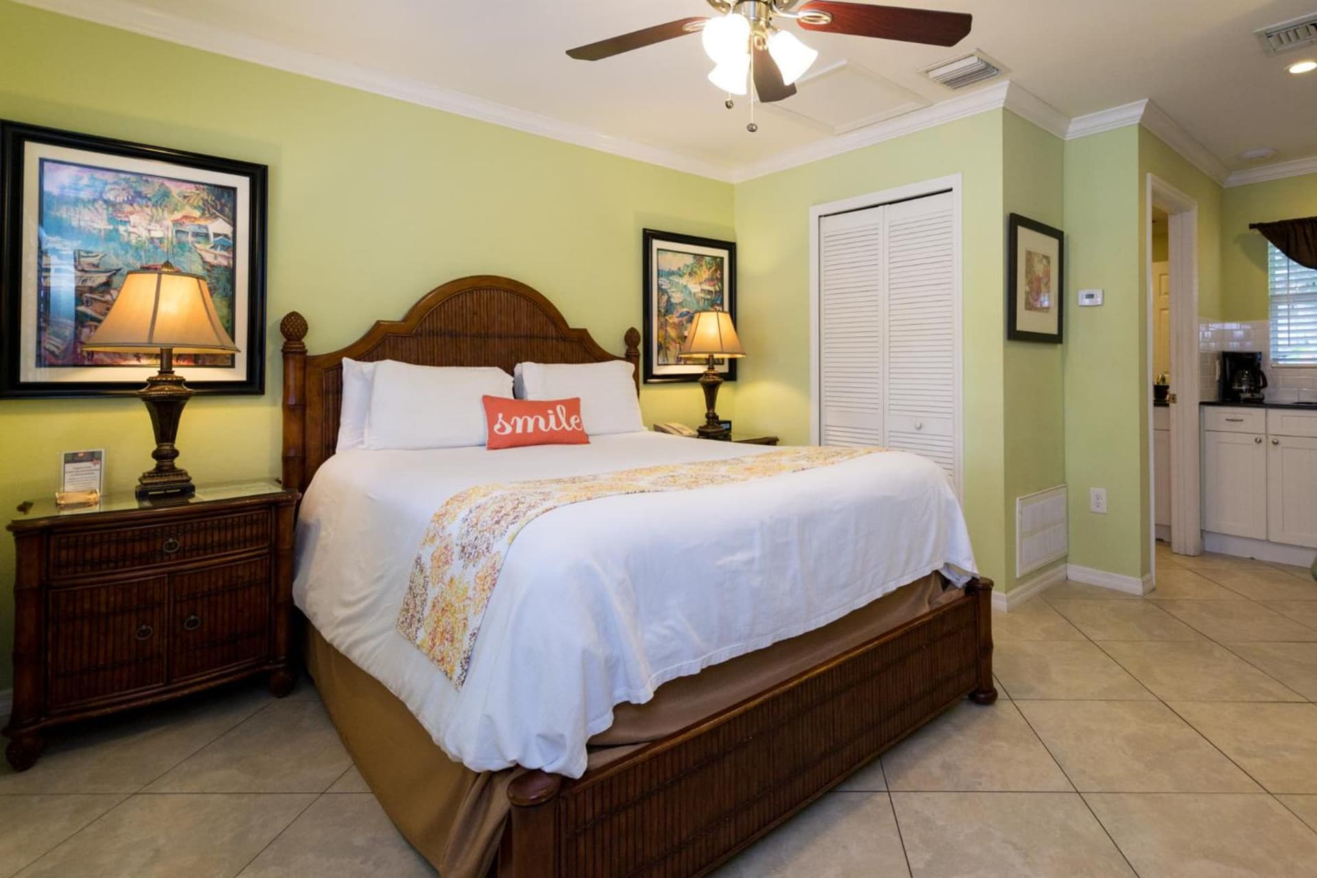 Tropical Beach Resorts - Sarasota gallery photo in Sarasota, FL — image 93