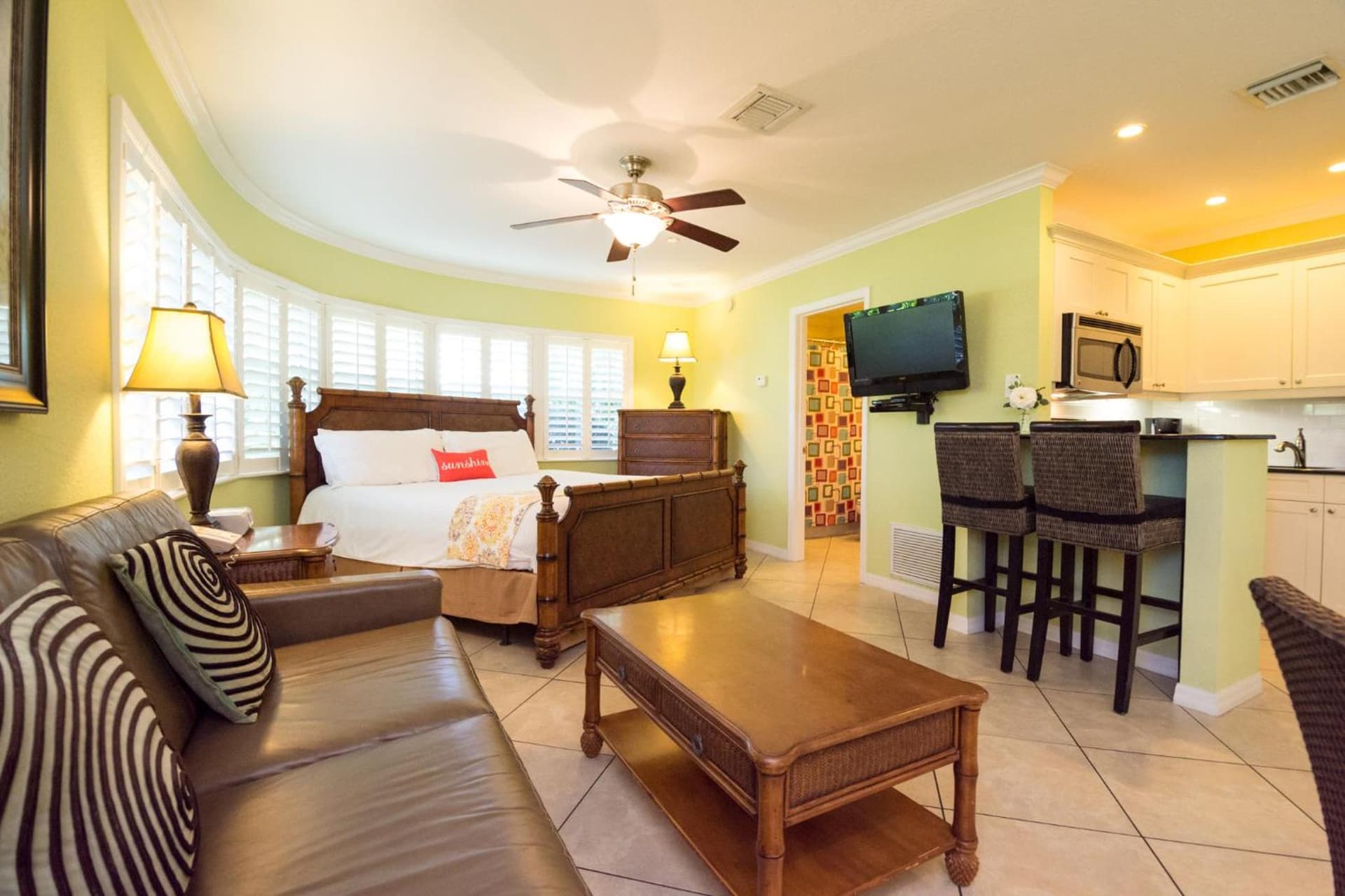 Tropical Beach Resorts - Sarasota gallery photo in Sarasota, FL — image 47