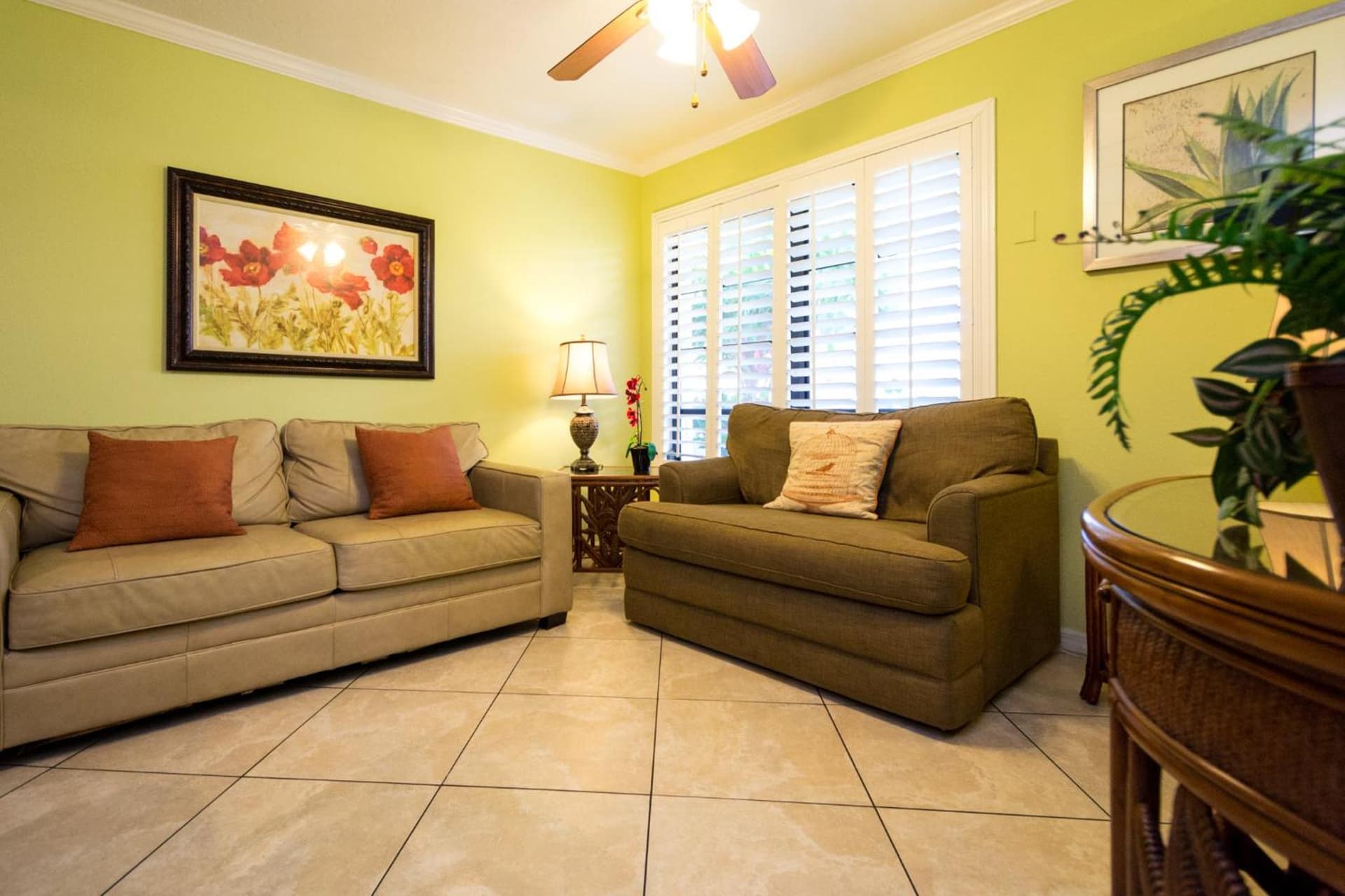 Tropical Beach Resorts - Sarasota gallery photo in Sarasota, FL — image 14