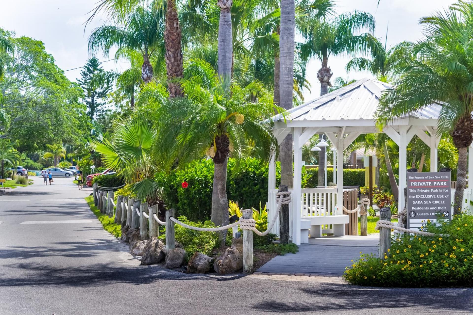 Tropical Beach Resorts - Sarasota gallery photo in Sarasota, FL — image 30