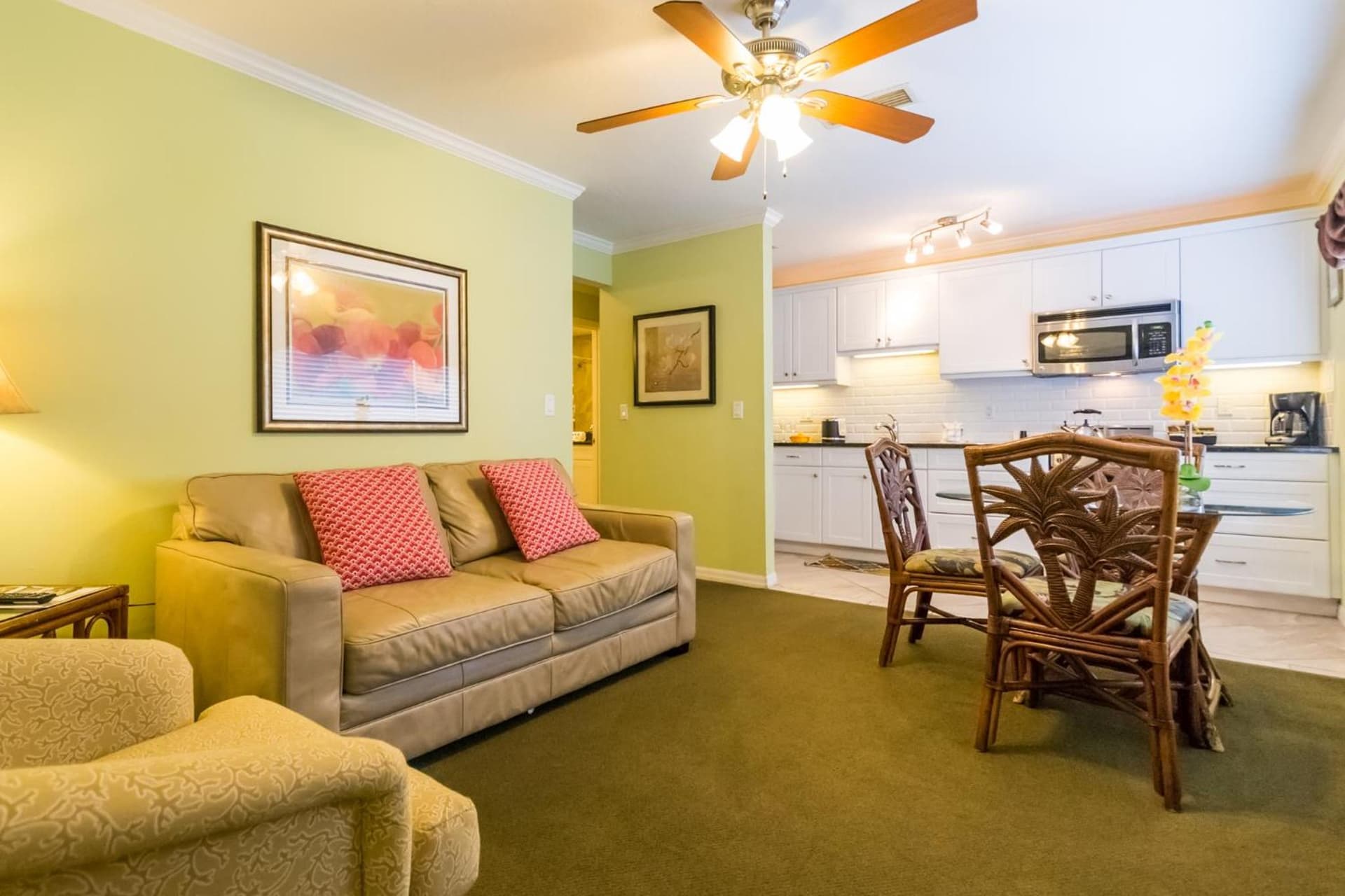 Tropical Beach Resorts - Sarasota gallery photo in Sarasota, FL — image 129