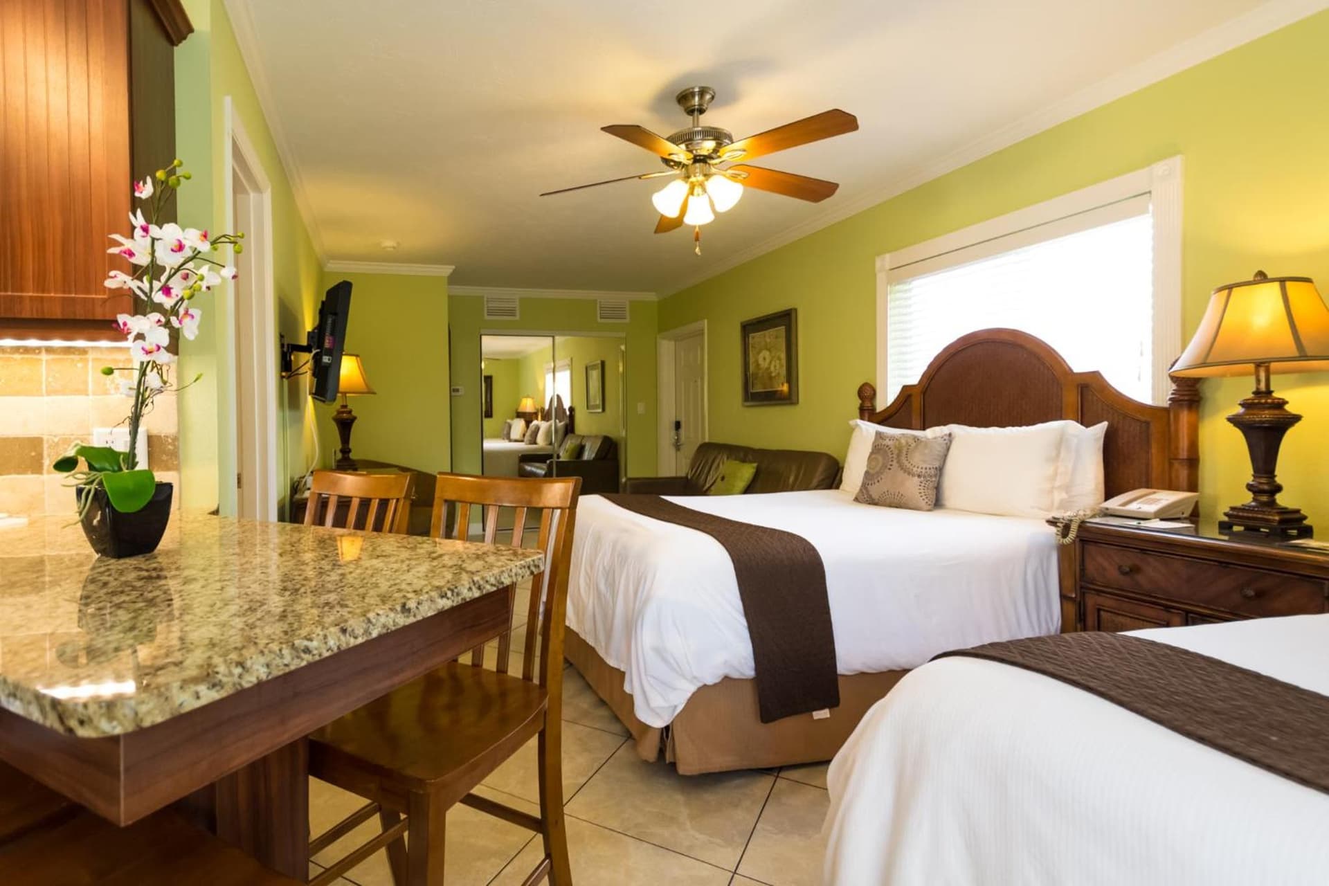 Tropical Beach Resorts - Sarasota gallery photo in Sarasota, FL — image 92